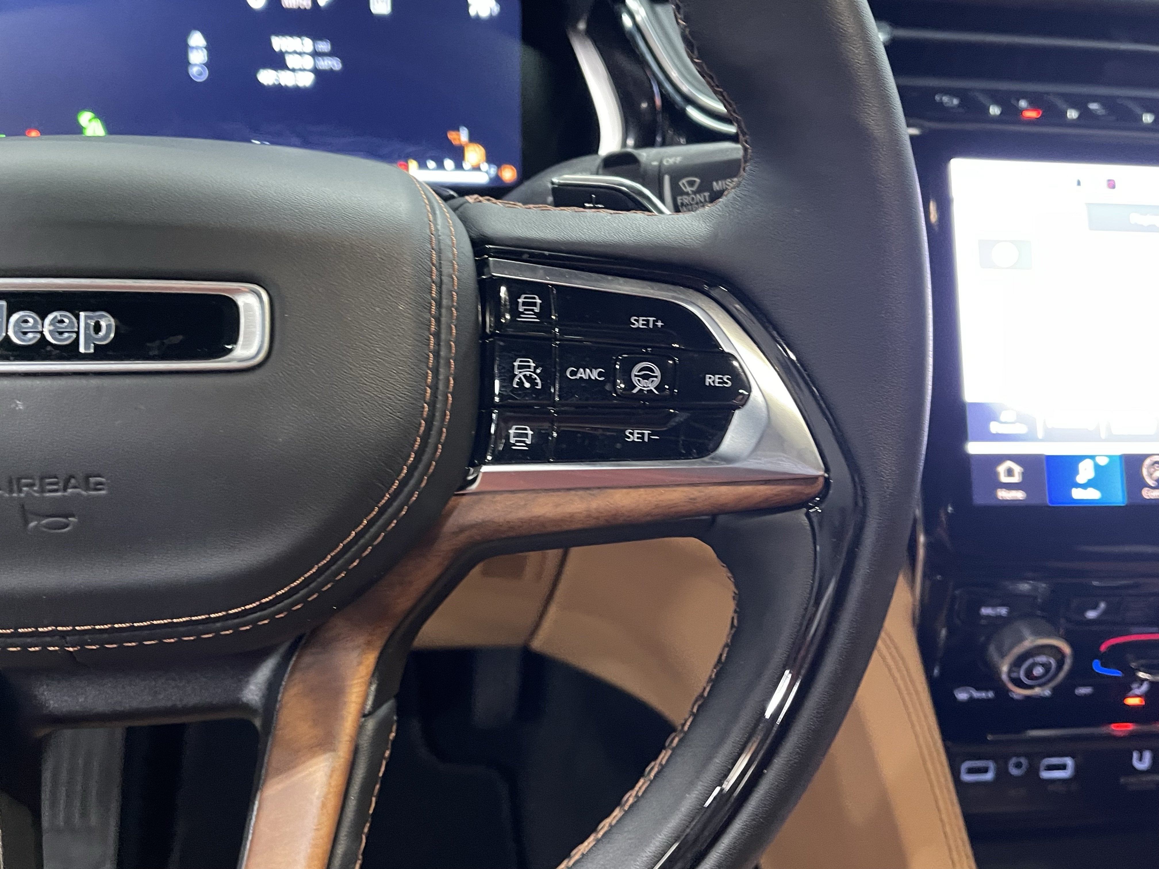 2023 Jeep Grand Cherokee L Summit