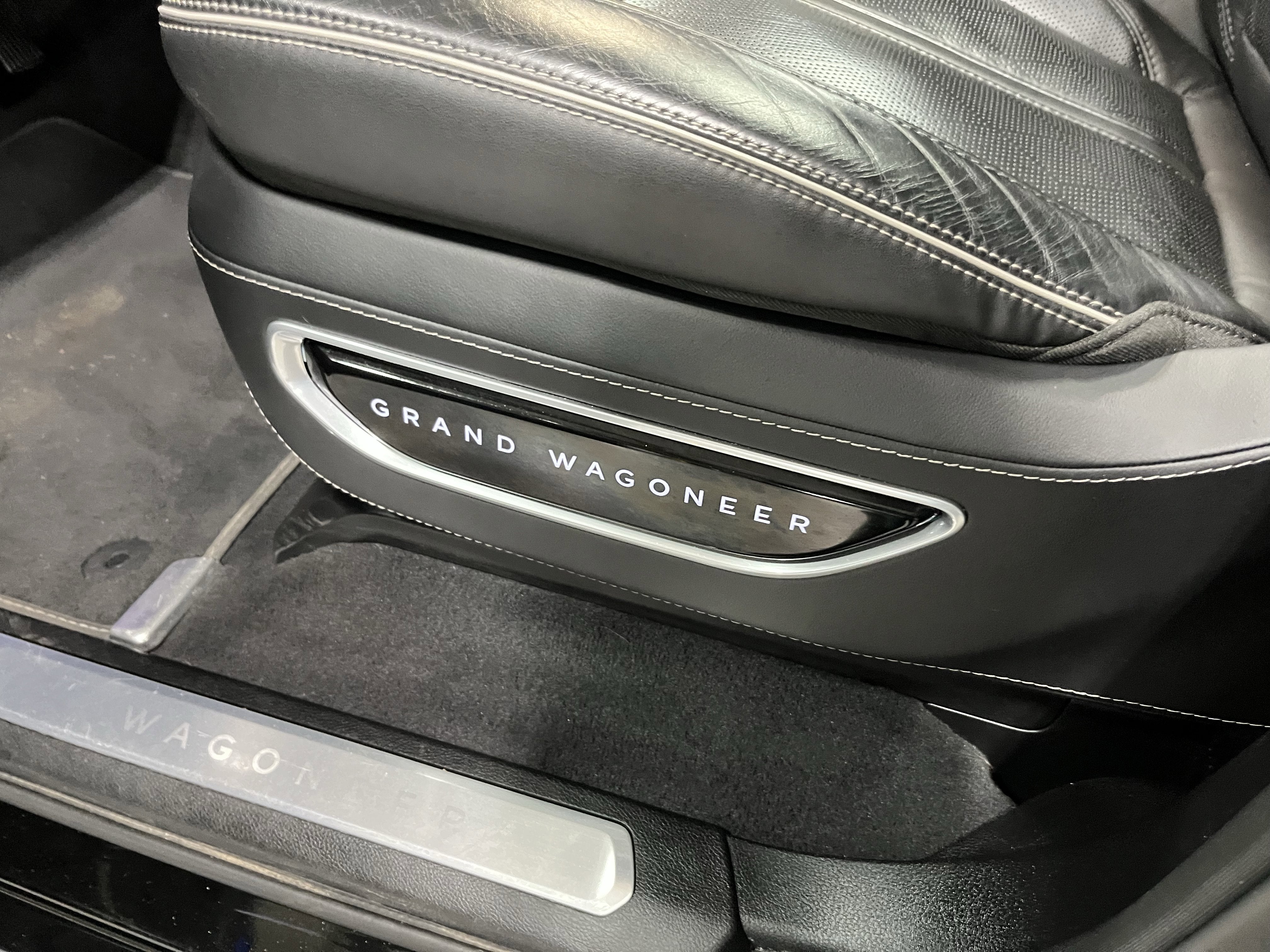 2024 Jeep Grand Wagoneer L Series II