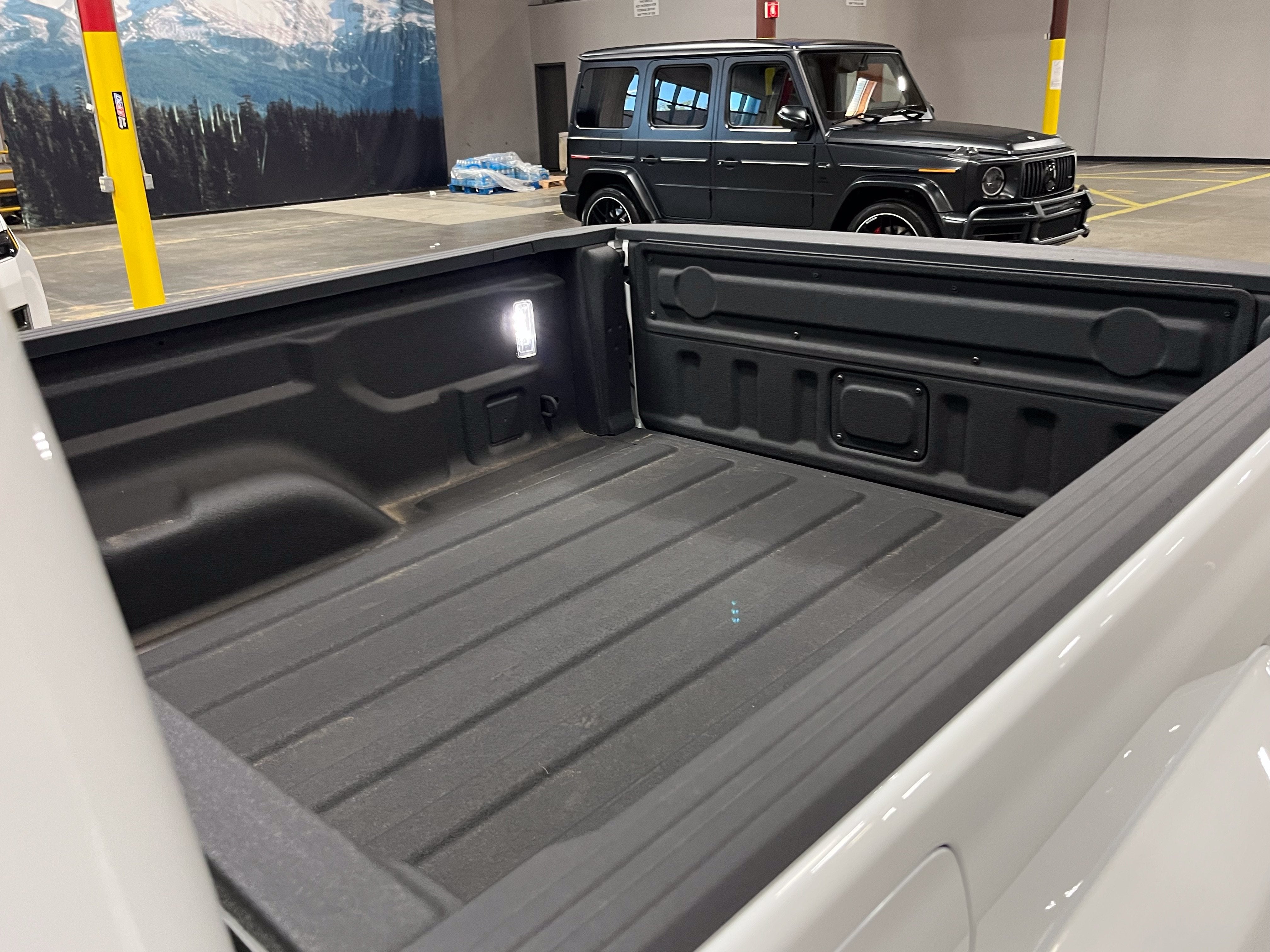 2025 Jeep Gladiator High Tide