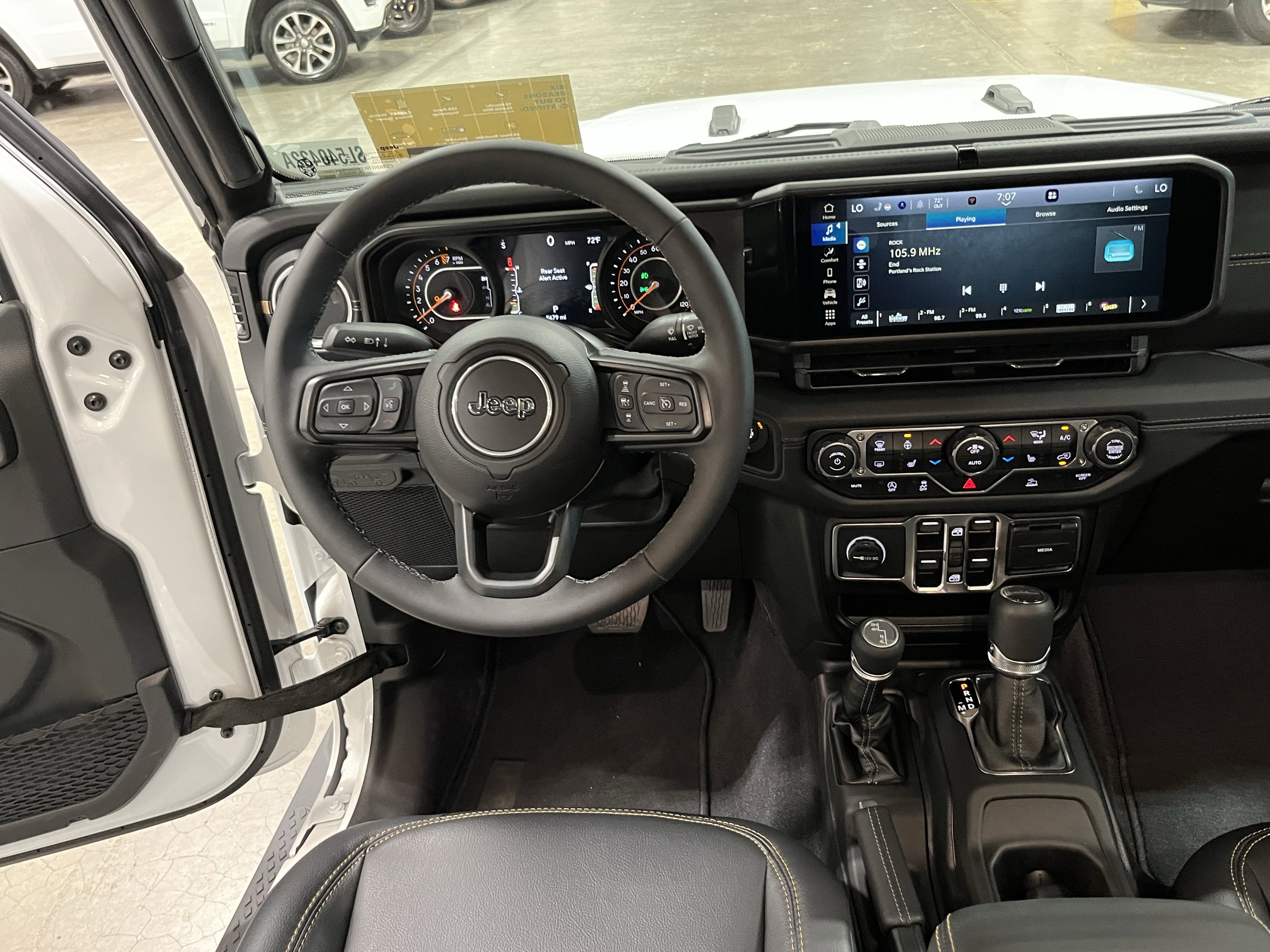 2025 Jeep Gladiator High Tide