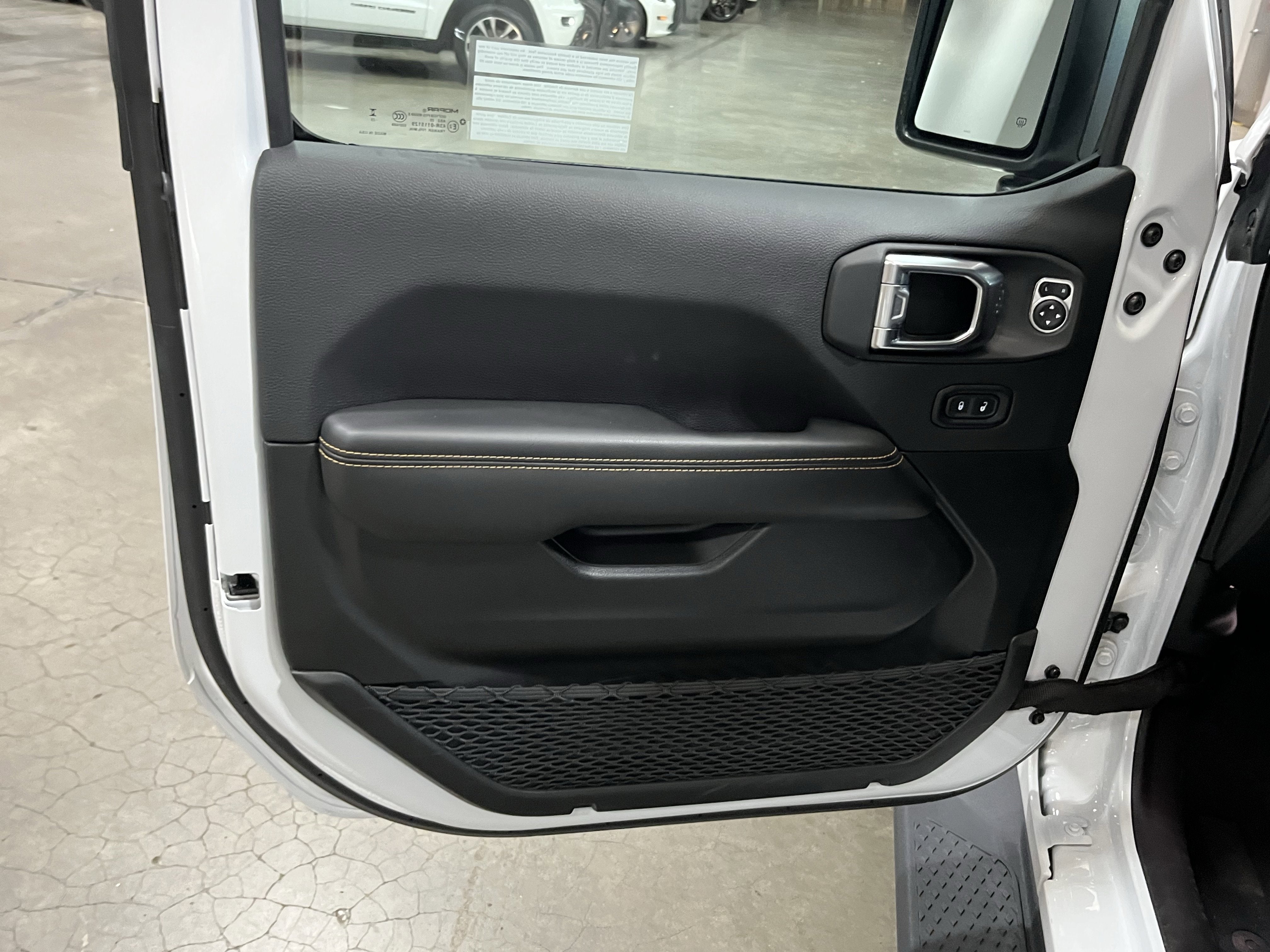2025 Jeep Gladiator High Tide