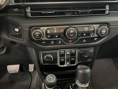 2025 Jeep Gladiator High Tide