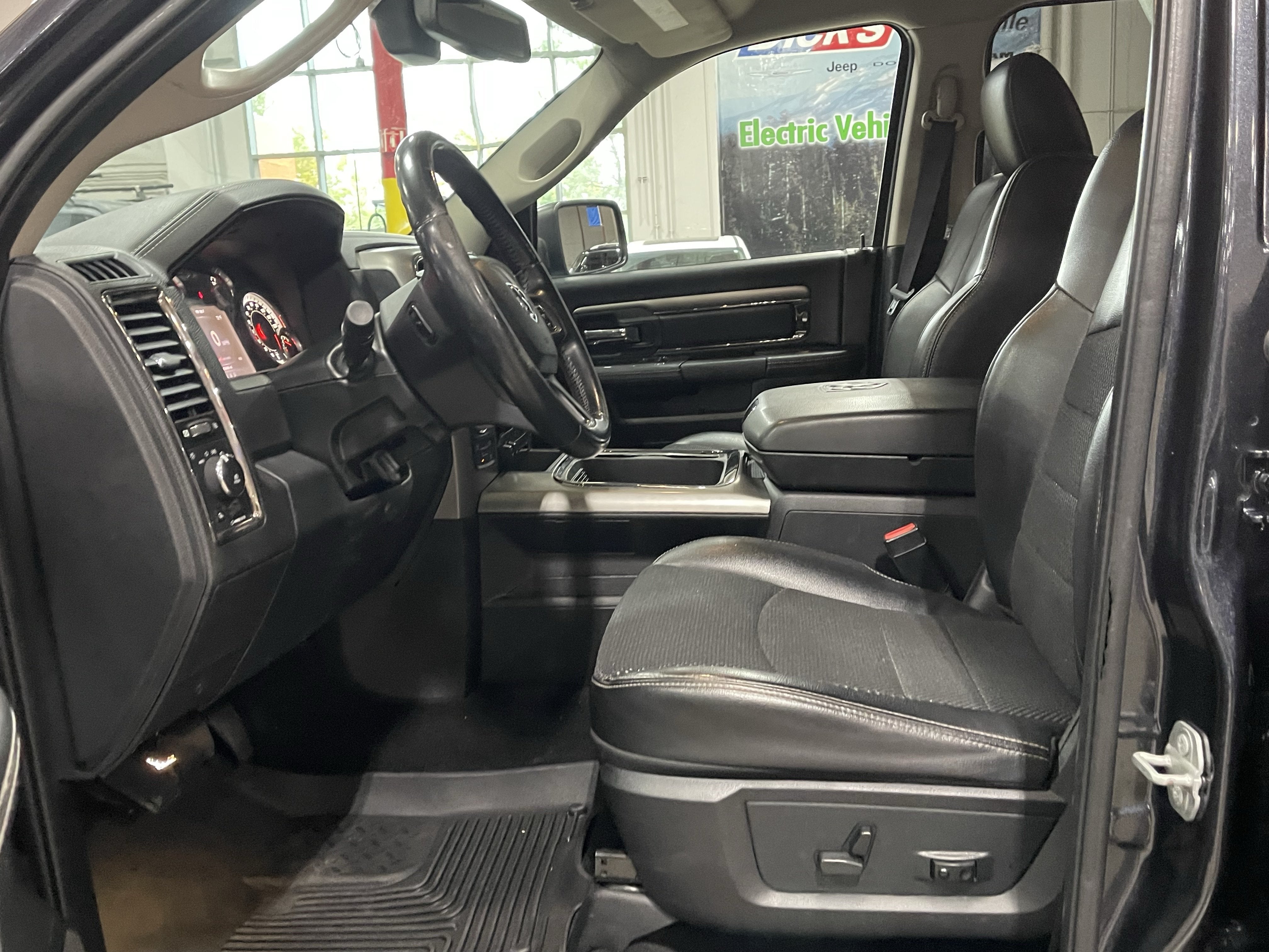 2016 RAM 1500 Sport