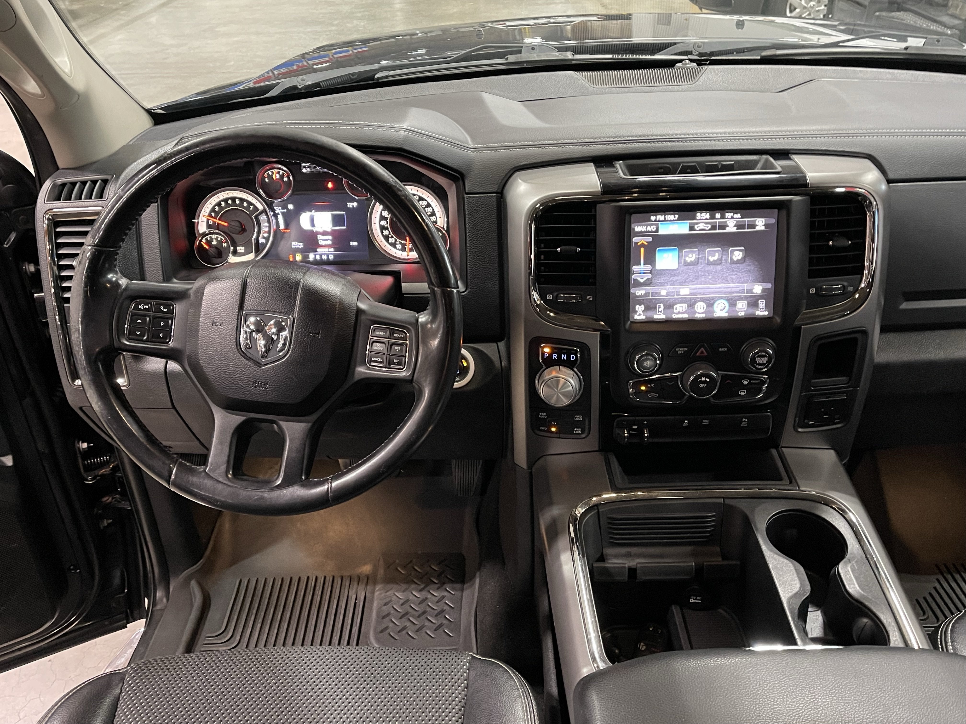 2016 RAM 1500 Sport
