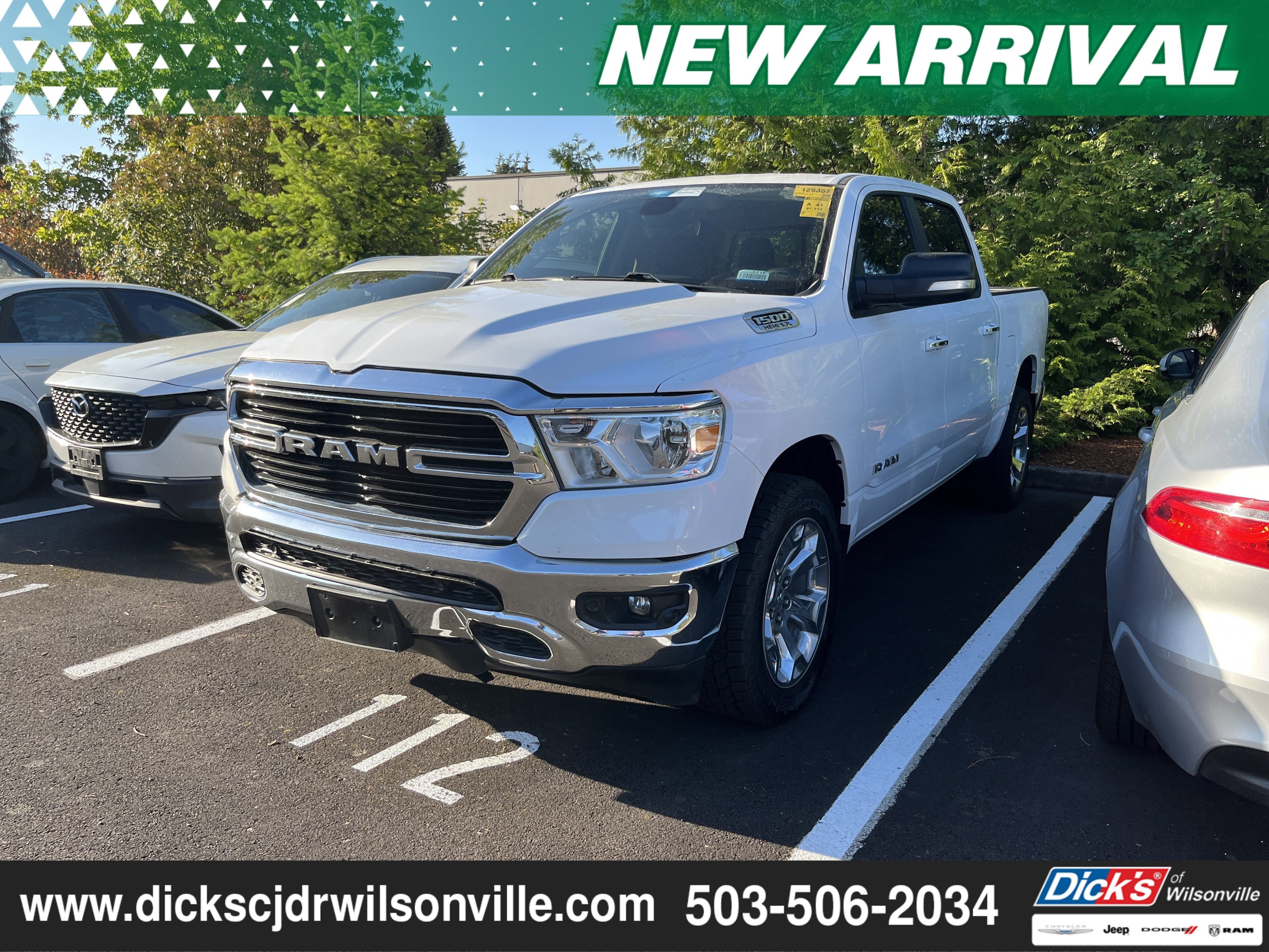 2020 RAM 1500 Big Horn/Lone Star 4x4 Crew Cab 5'7's photo