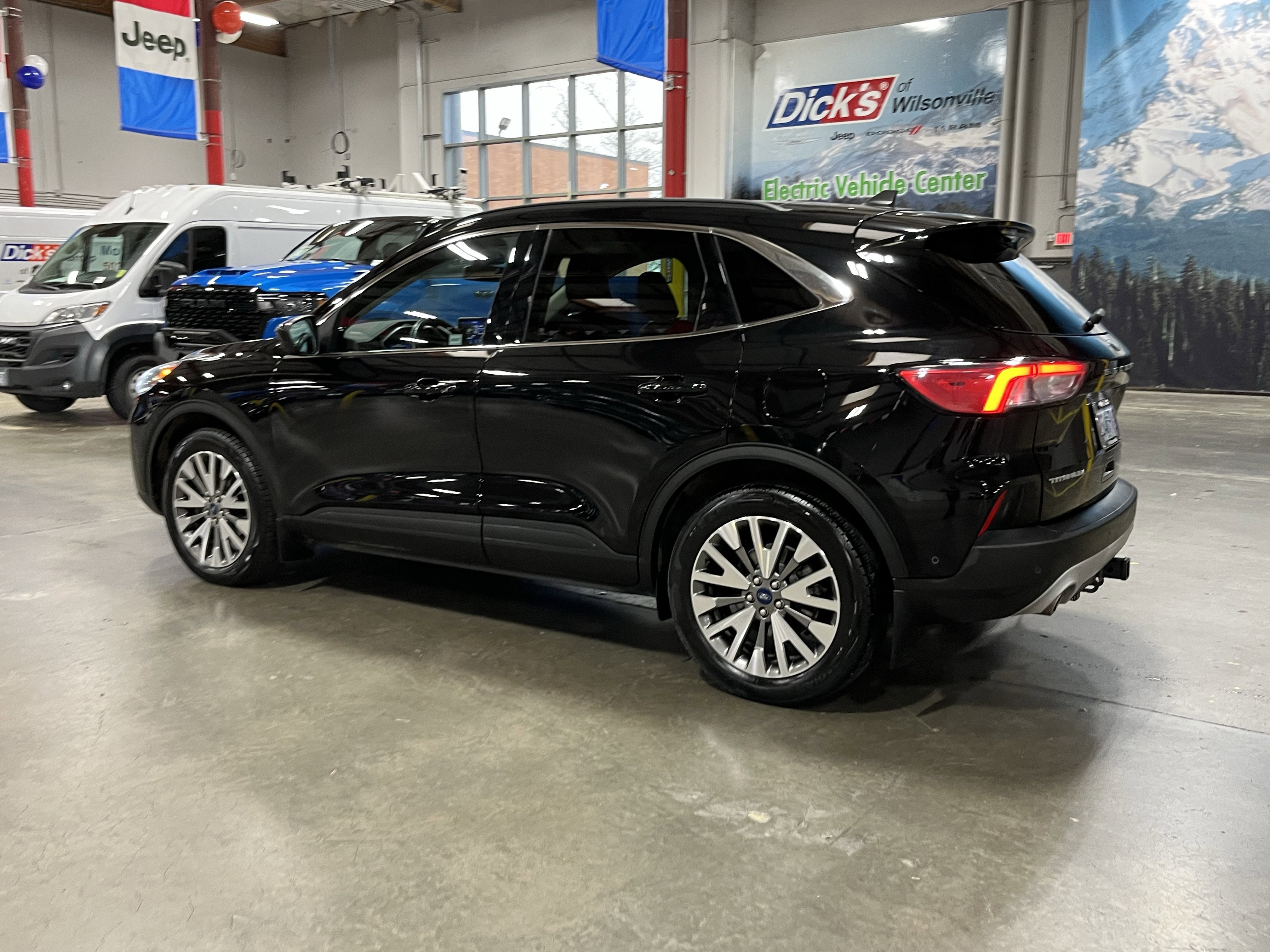 2021 Ford Escape Hybrid Titanium