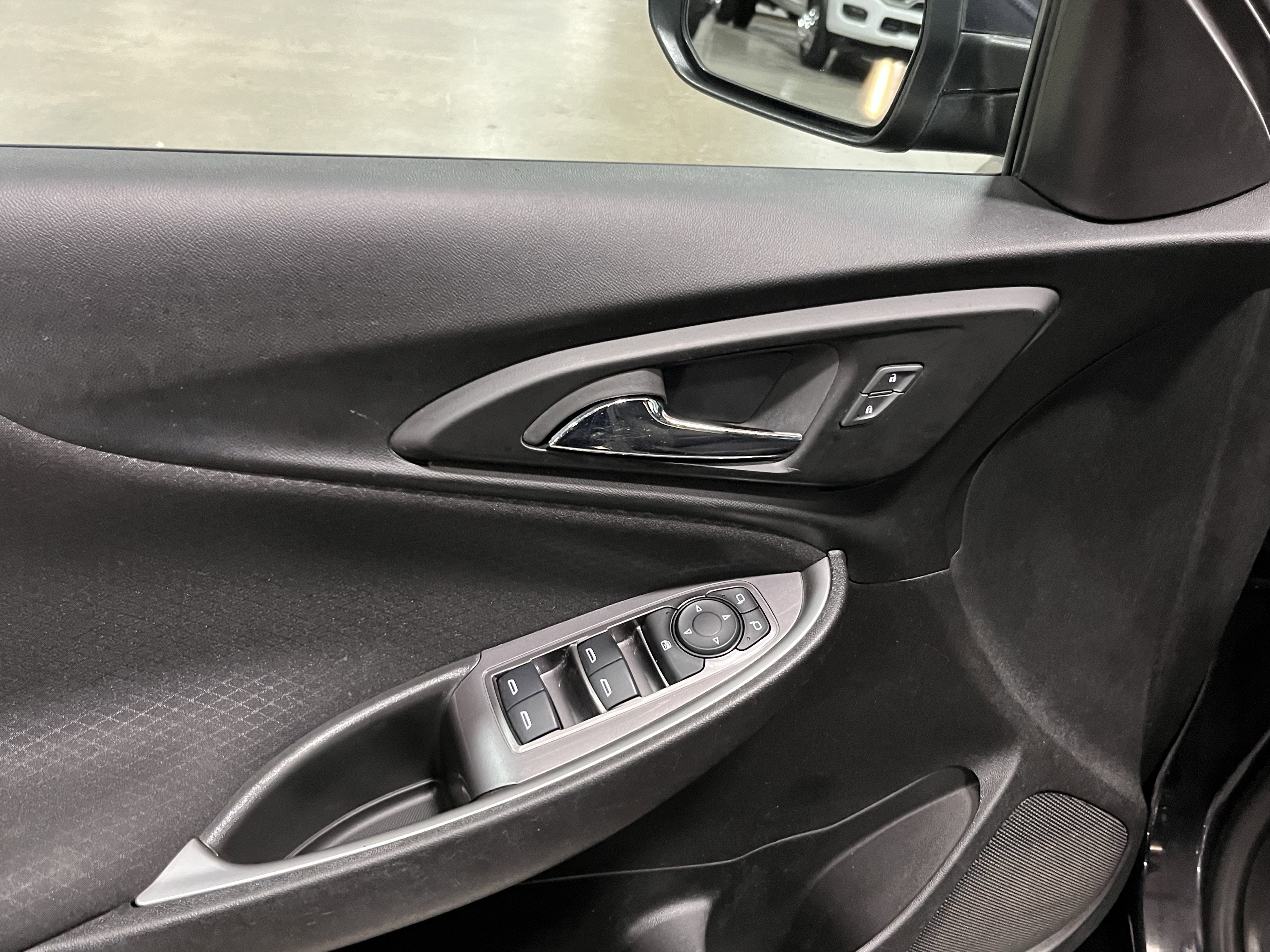 2023 Chevrolet Malibu LS