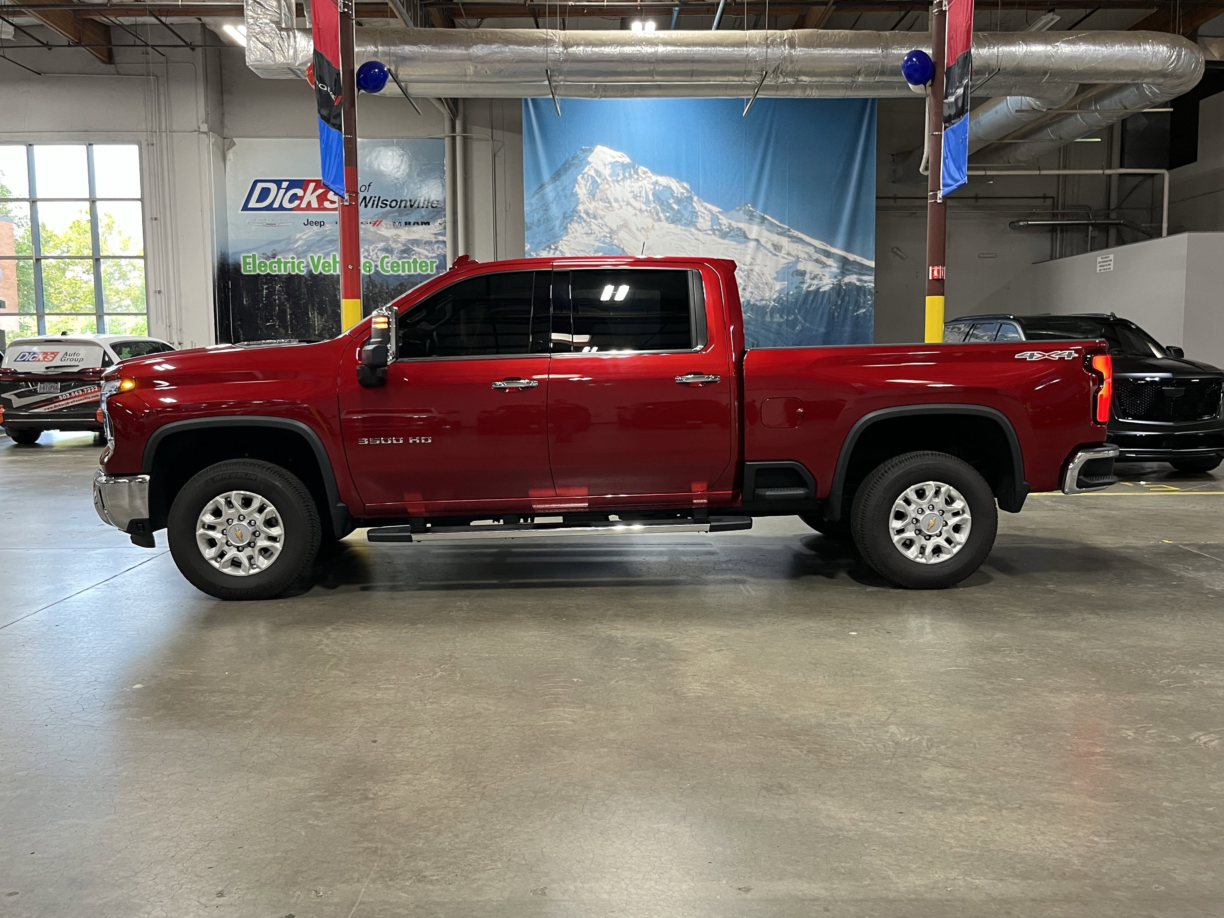 2025 Chevrolet Silverado 3500HD LTZ