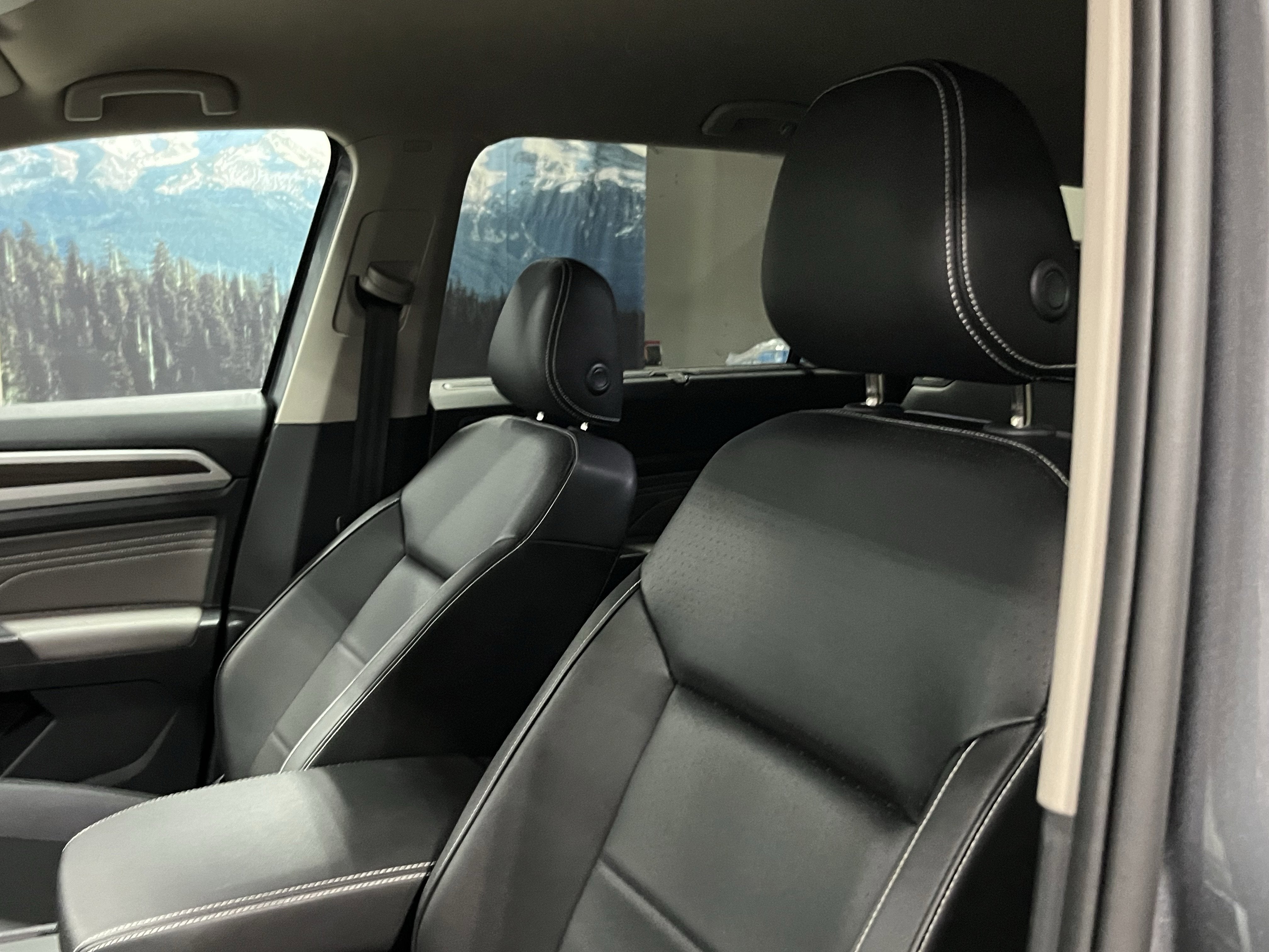 2023 Volkswagen Atlas 2.0T SE