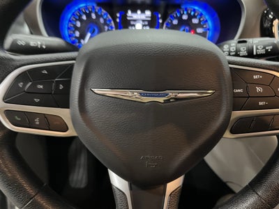 2020 Chrysler Voyager L