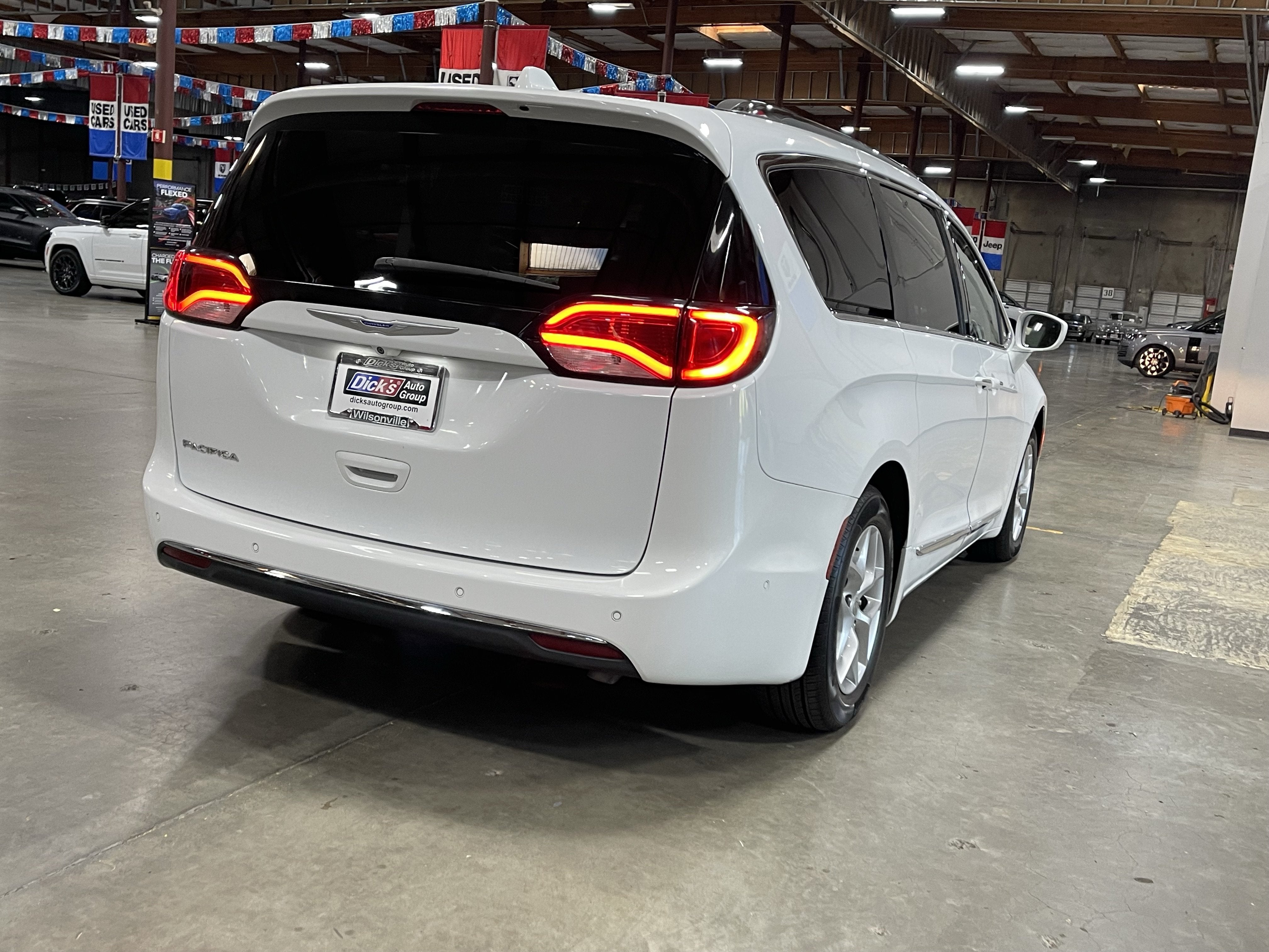 2018 Chrysler Pacifica Touring L Plus