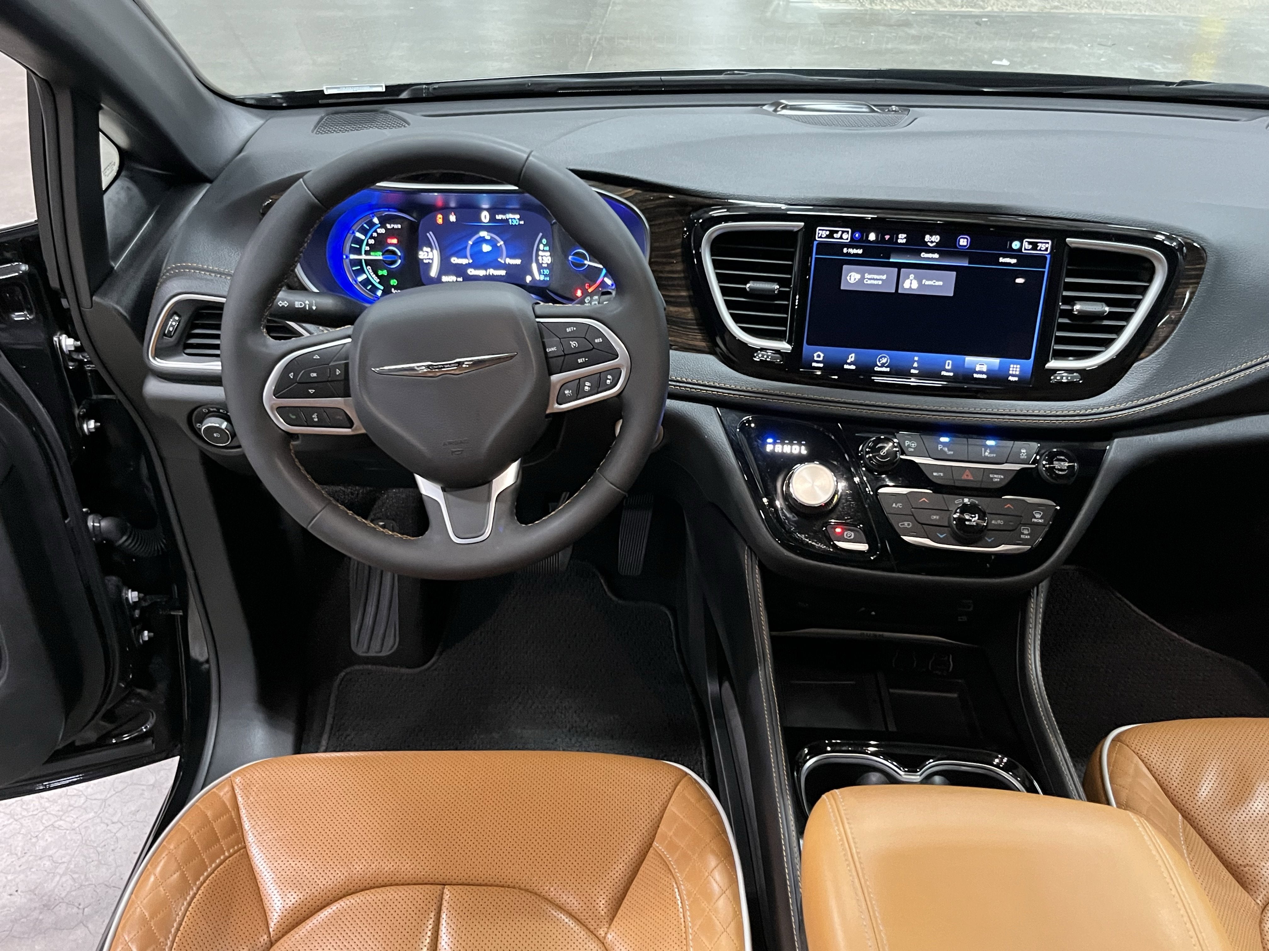 2023 Chrysler Pacifica Hybrid Pinnacle