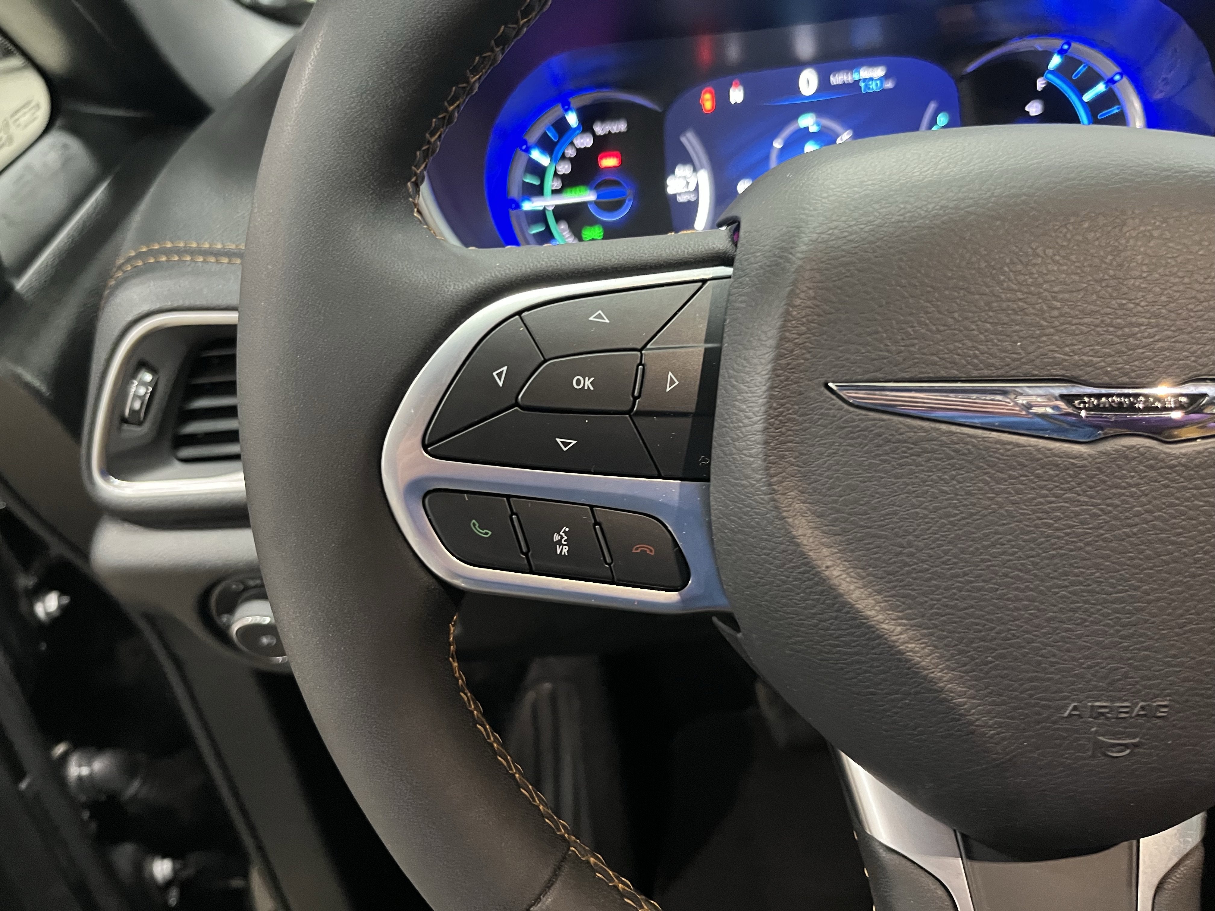 2023 Chrysler Pacifica Hybrid Pinnacle