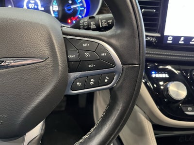 2022 Chrysler Pacifica Hybrid Limited