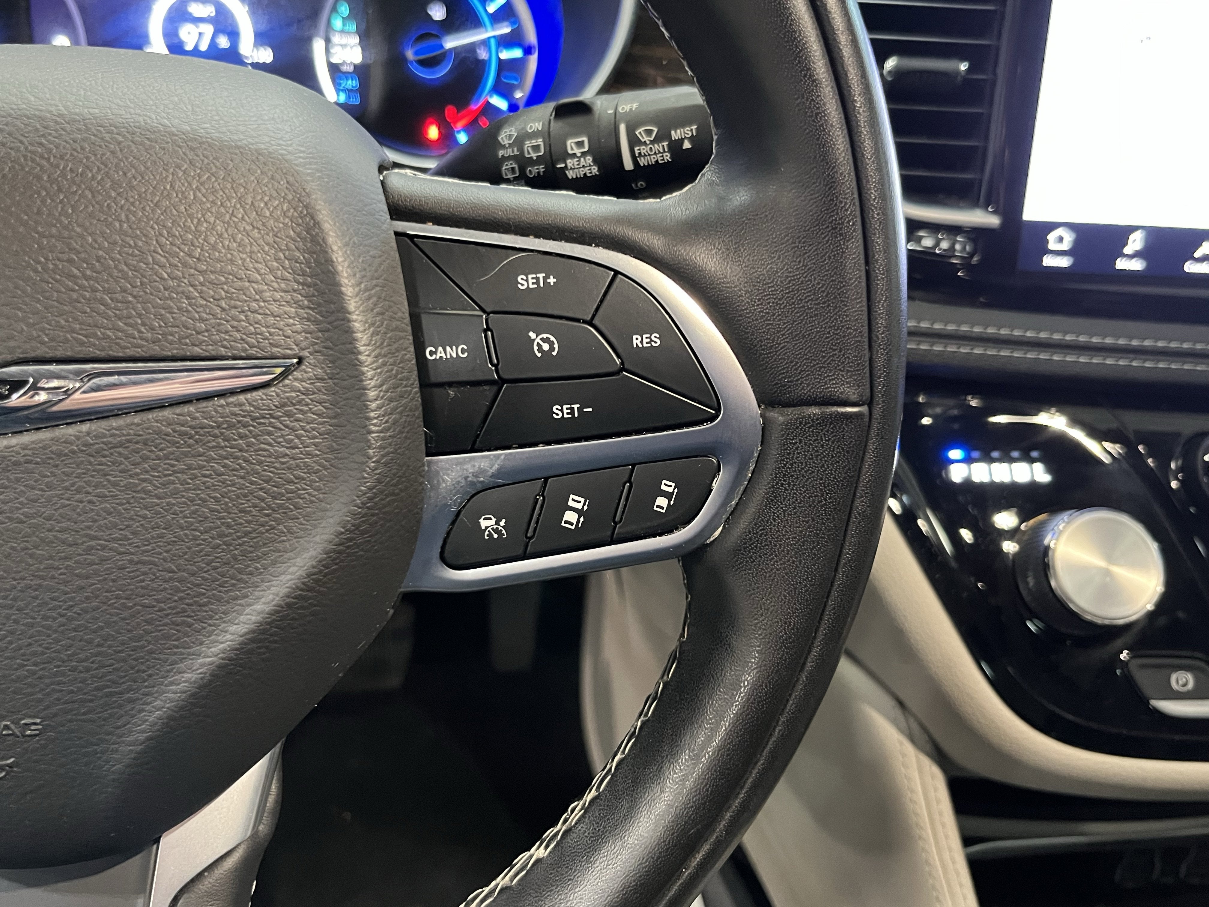 2022 Chrysler Pacifica Hybrid Limited