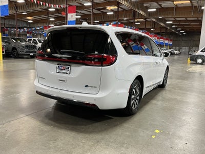 2022 Chrysler Pacifica Hybrid Limited