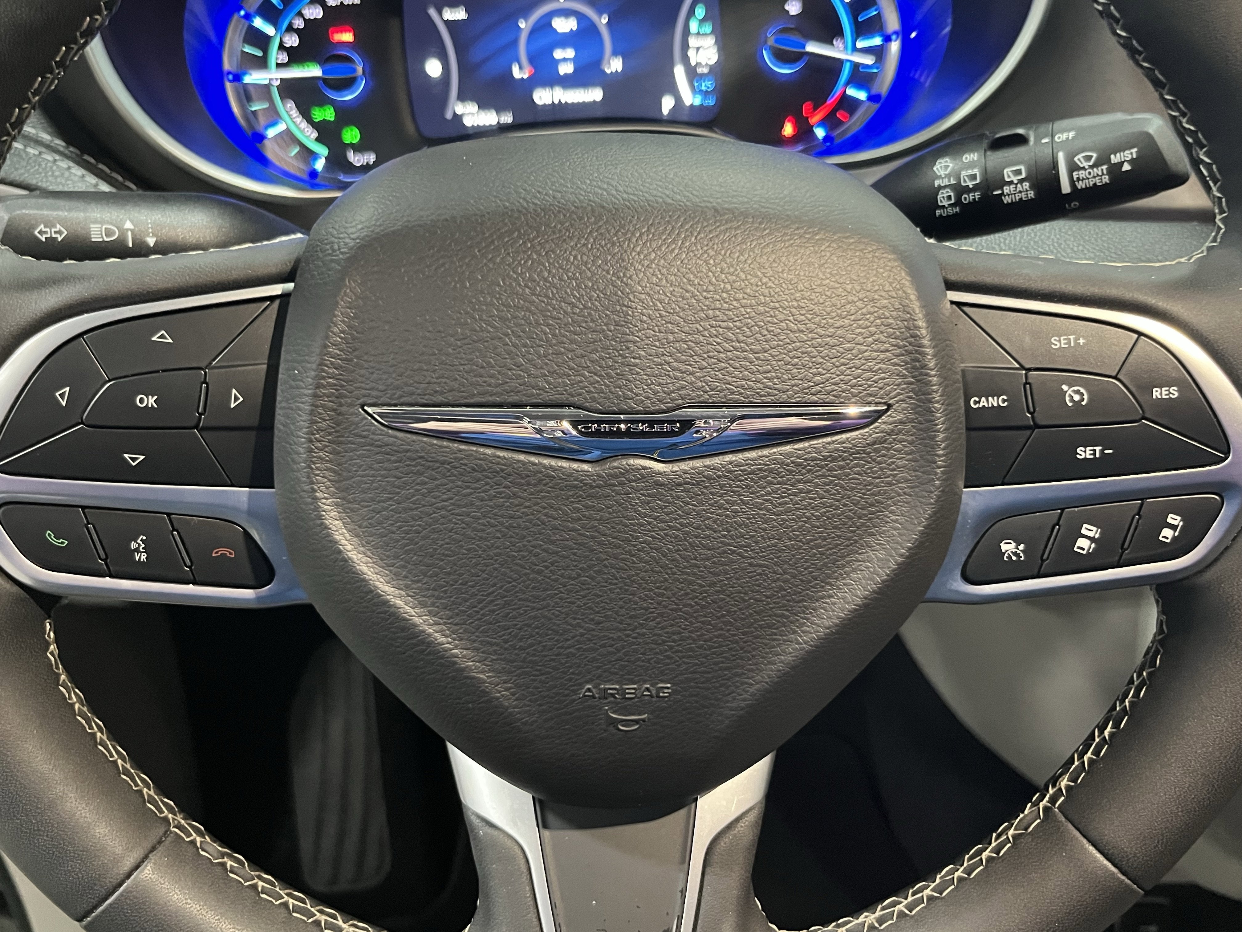 2024 Chrysler Pacifica Hybrid Select