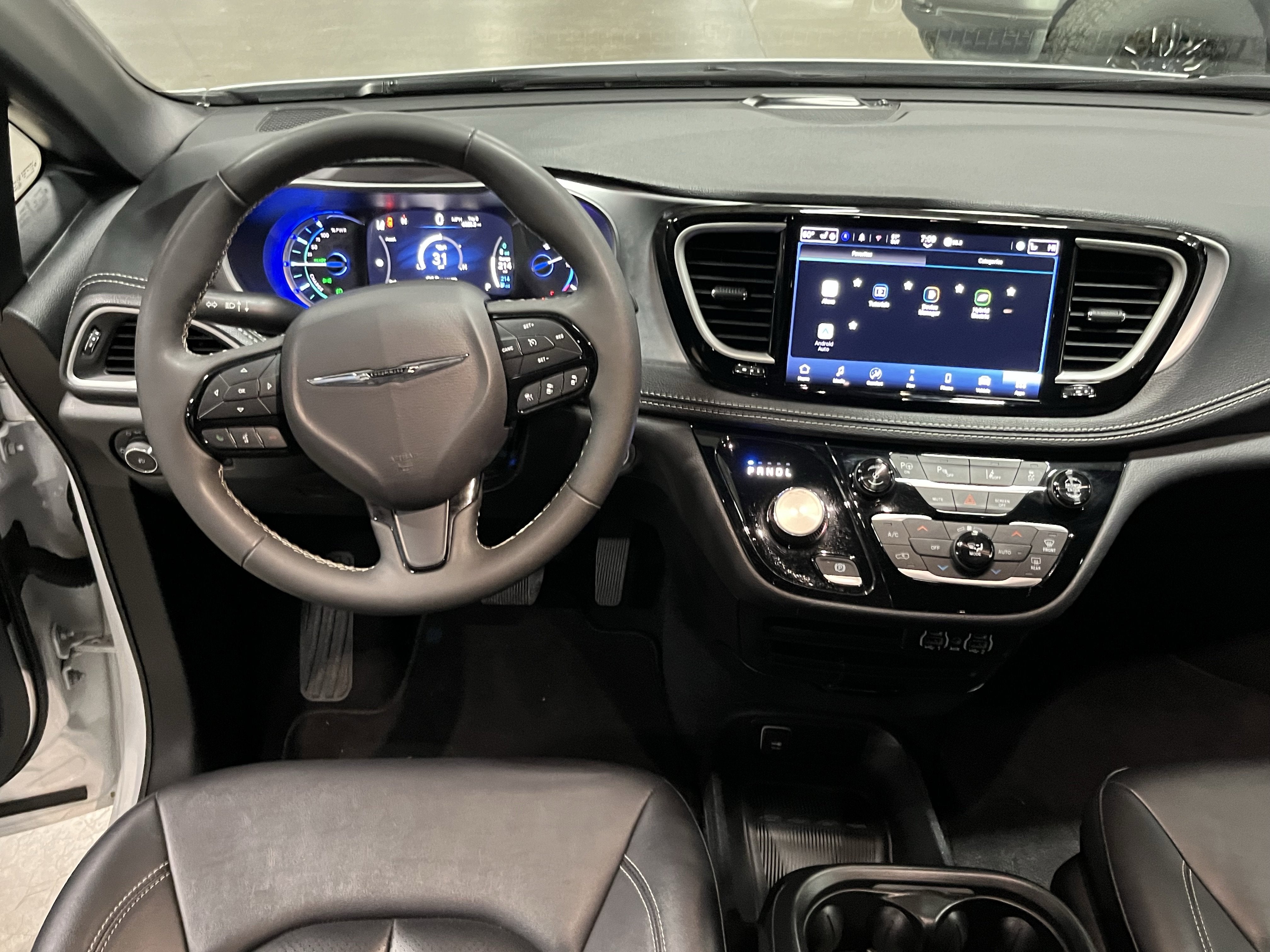 2024 Chrysler Pacifica Hybrid Select
