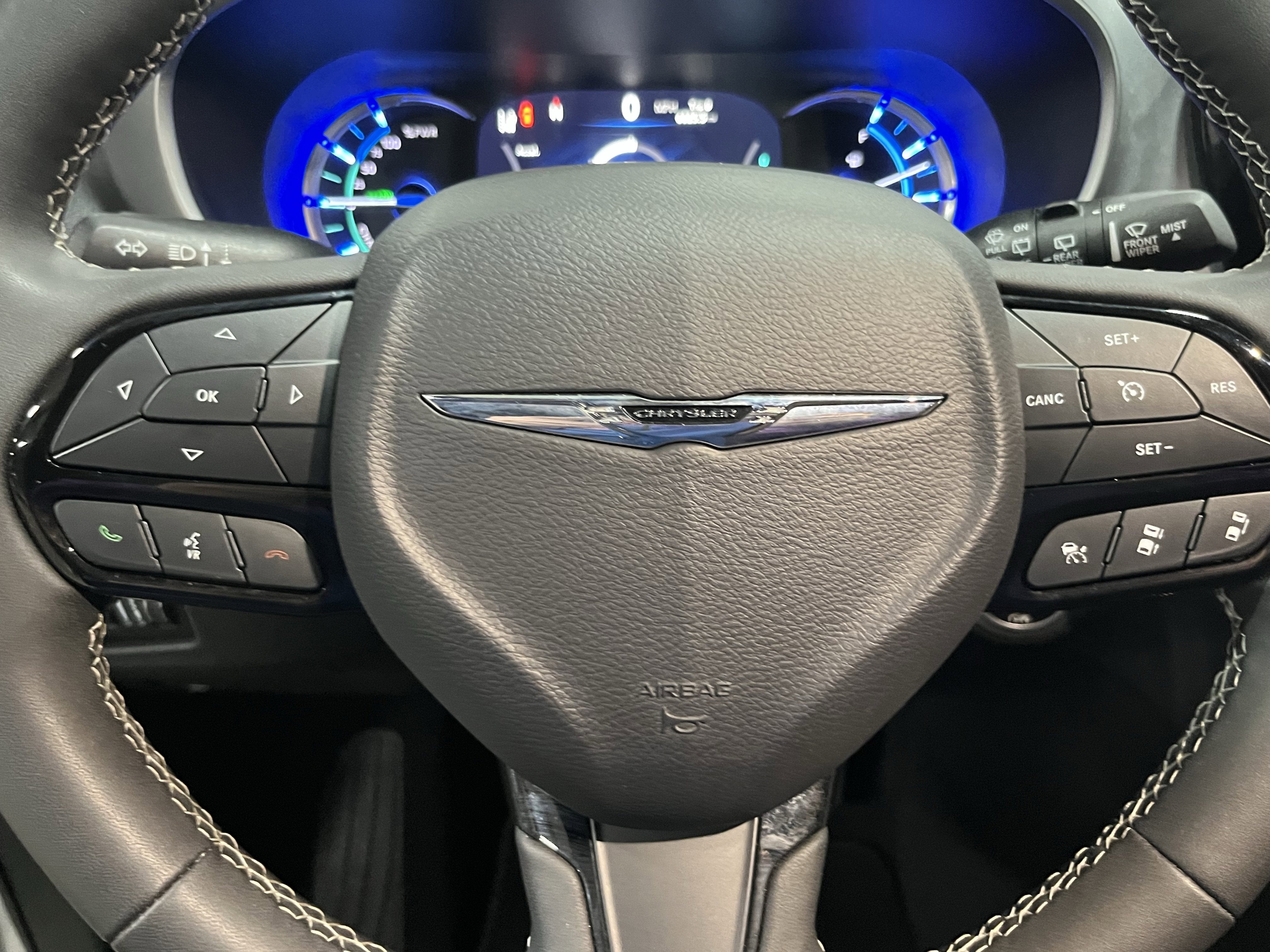 2024 Chrysler Pacifica Hybrid Select