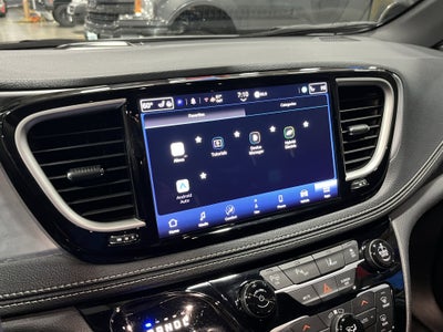 2024 Chrysler Pacifica Hybrid Select