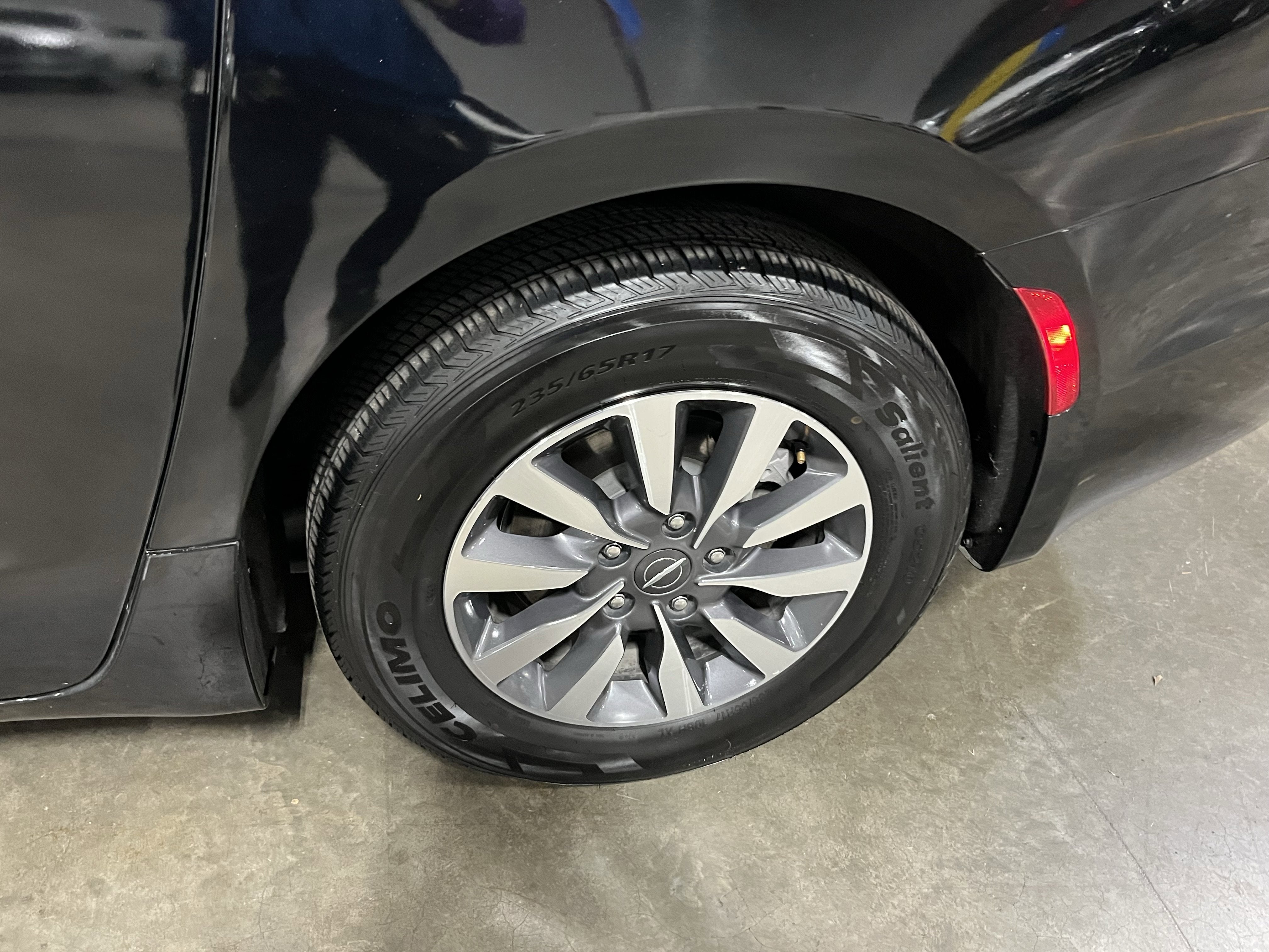 2024 Chrysler Pacifica Hybrid Select