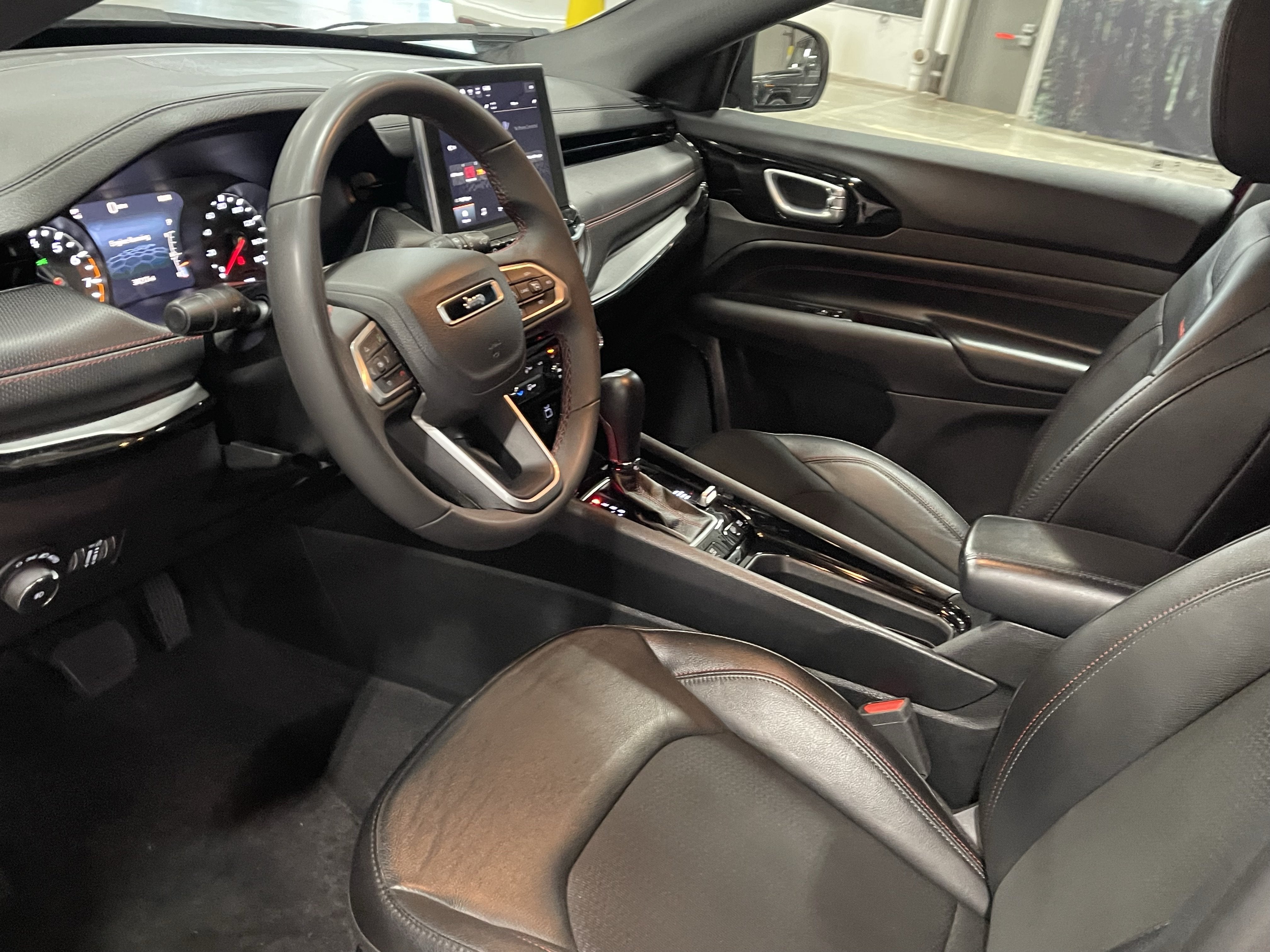 2025 Jeep Compass Trailhawk
