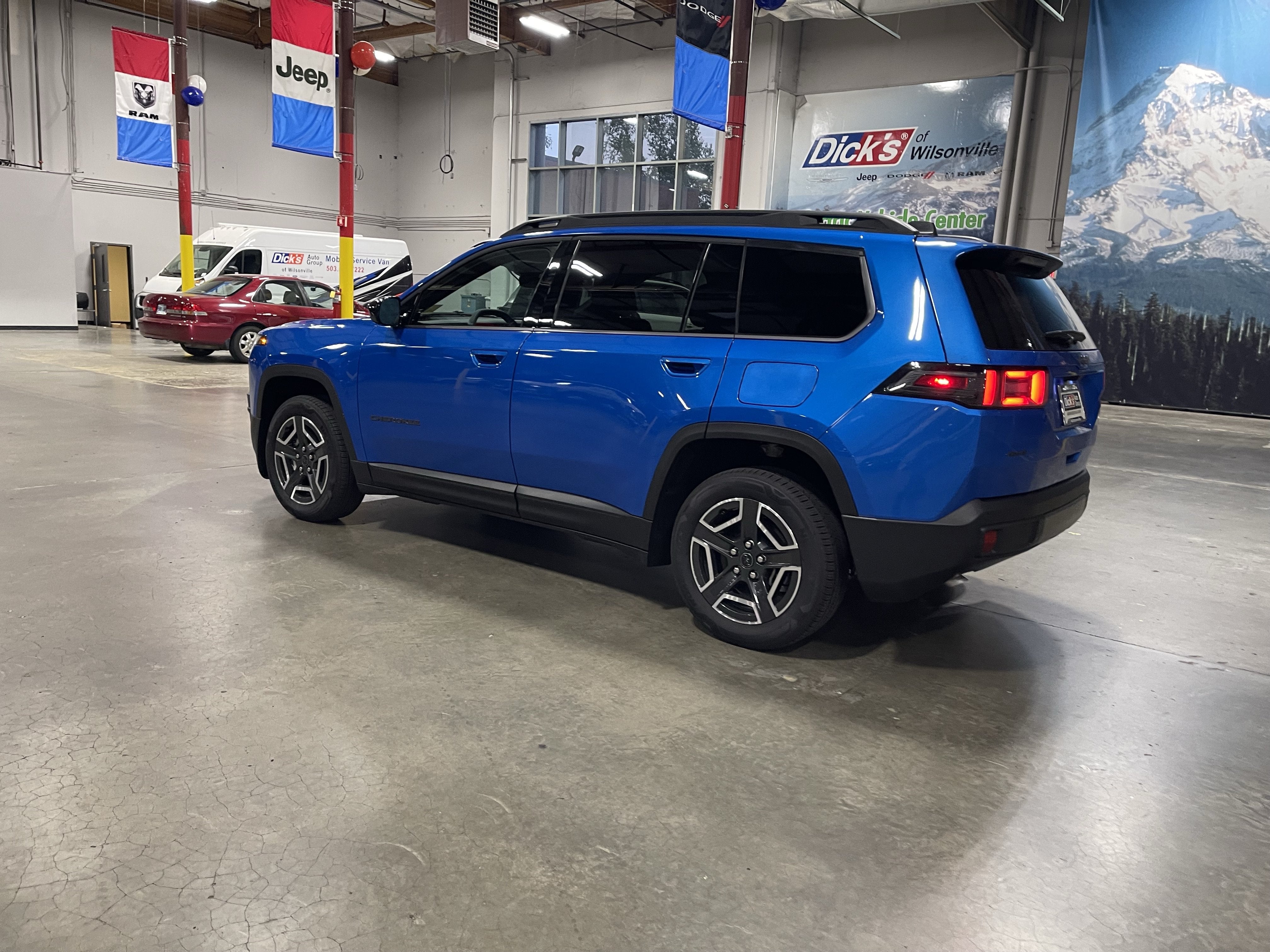 2026 Jeep Cherokee Laredo