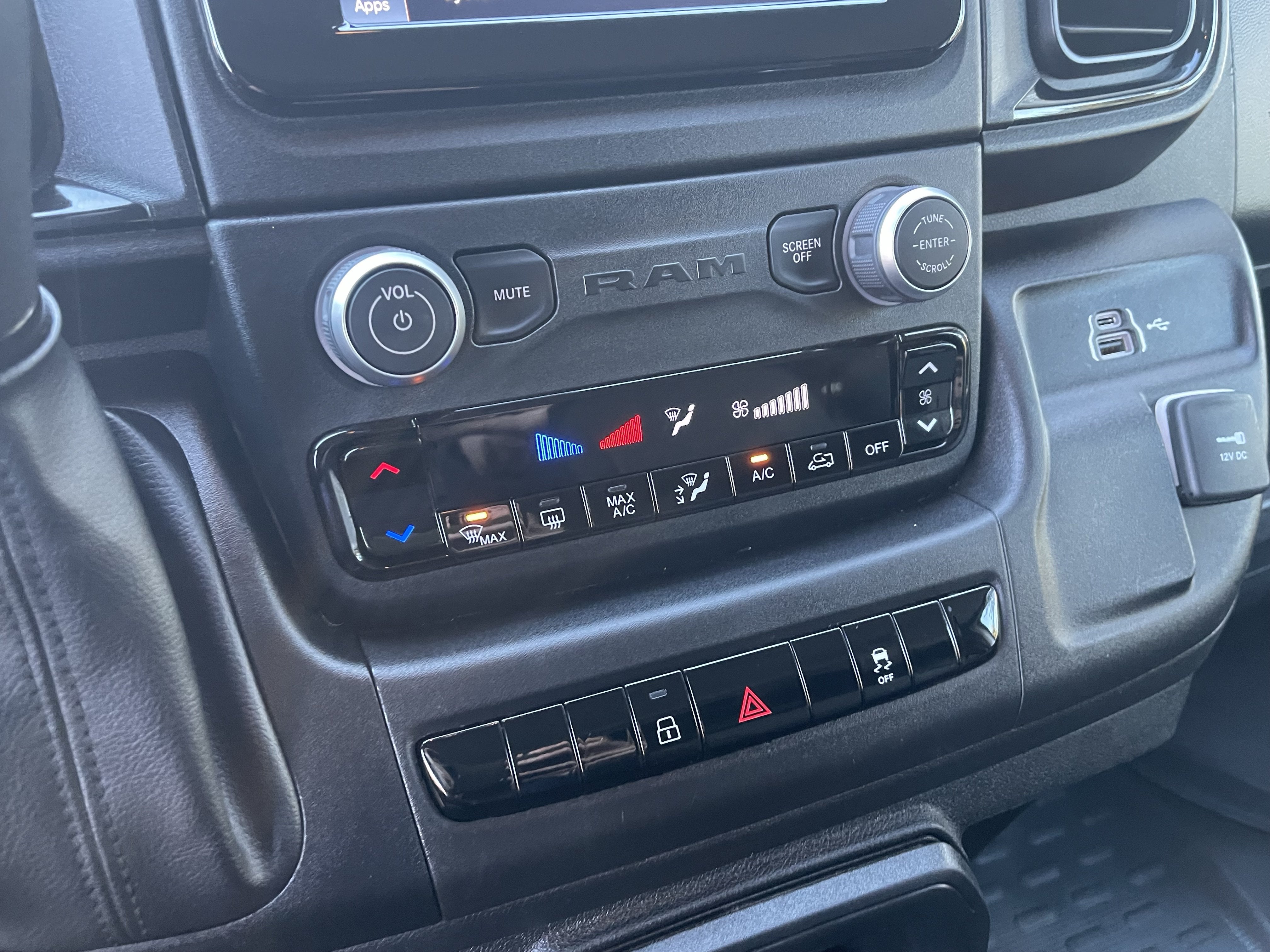 2025 RAM ProMaster 2500 Base