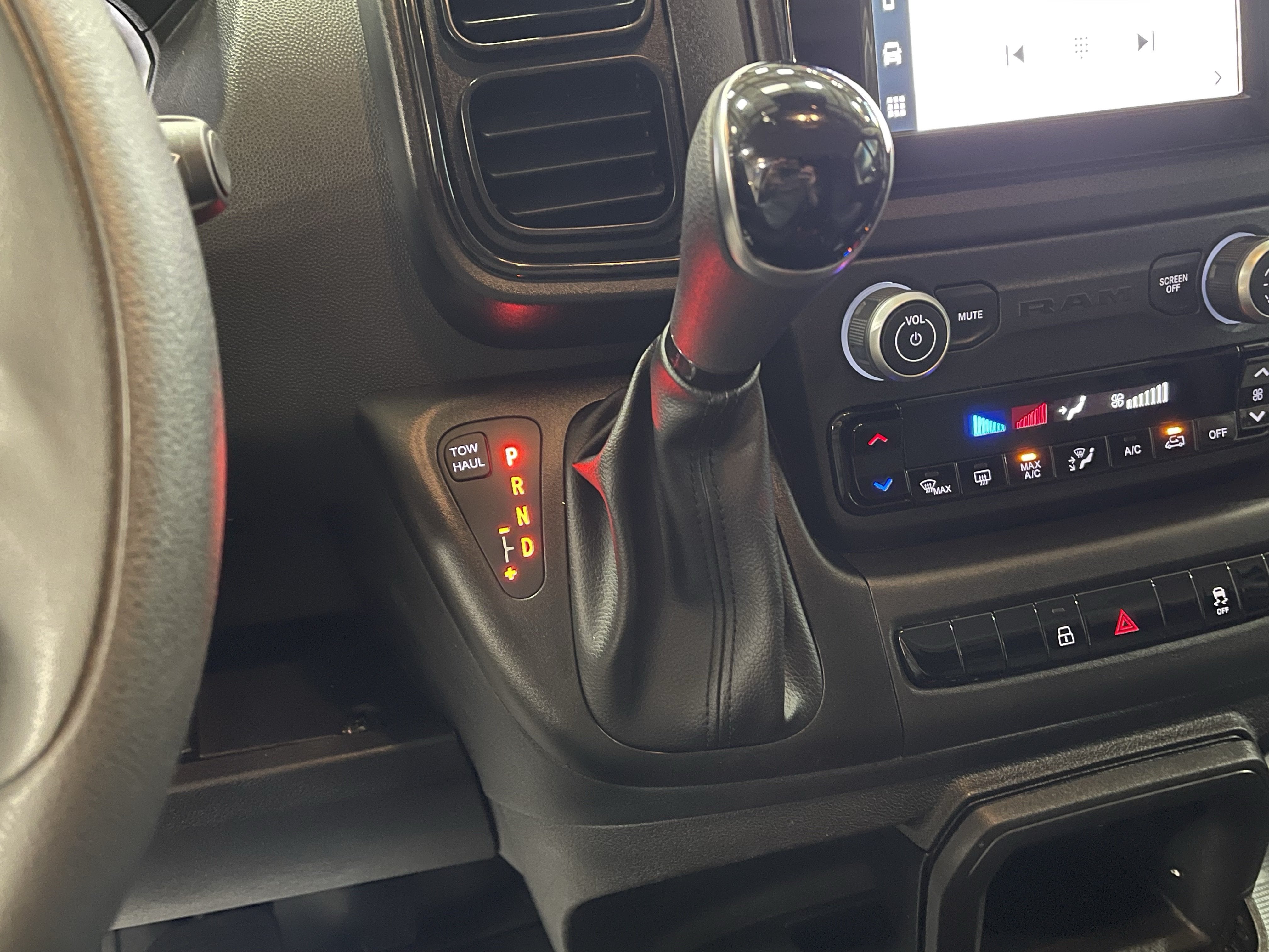 2025 RAM ProMaster 2500 Base