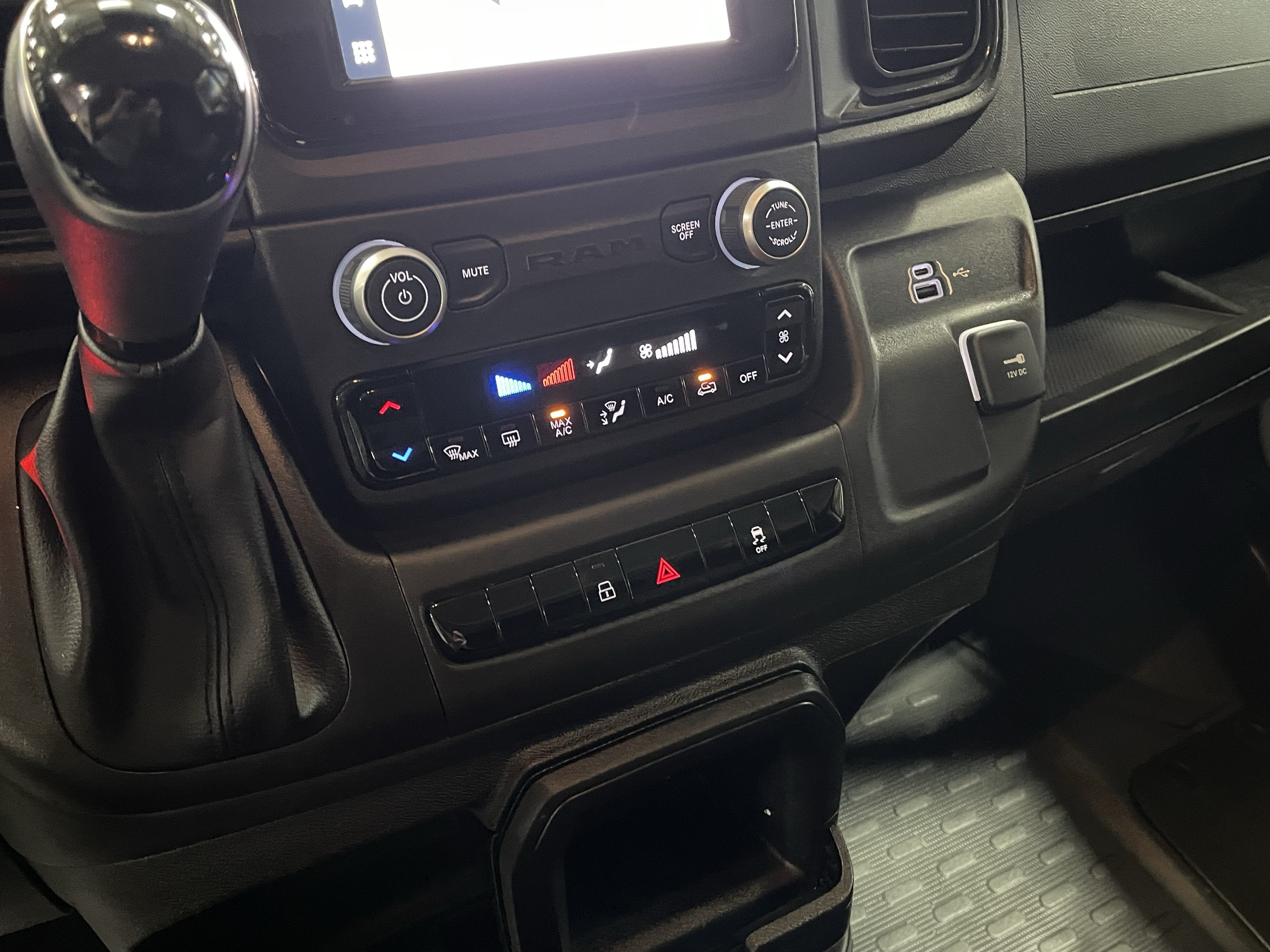 2025 RAM ProMaster 2500 Base