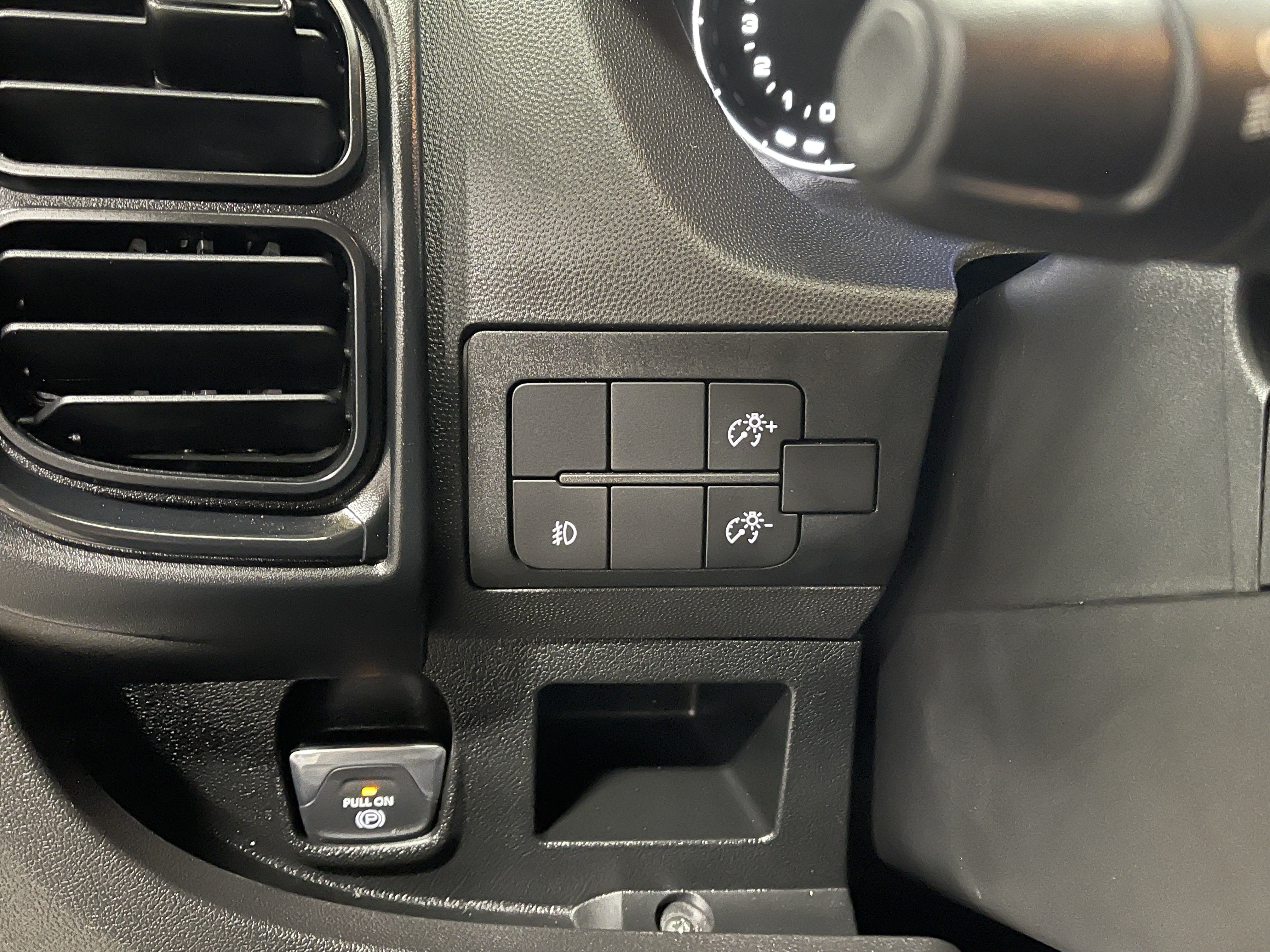 2025 RAM ProMaster 2500 Base