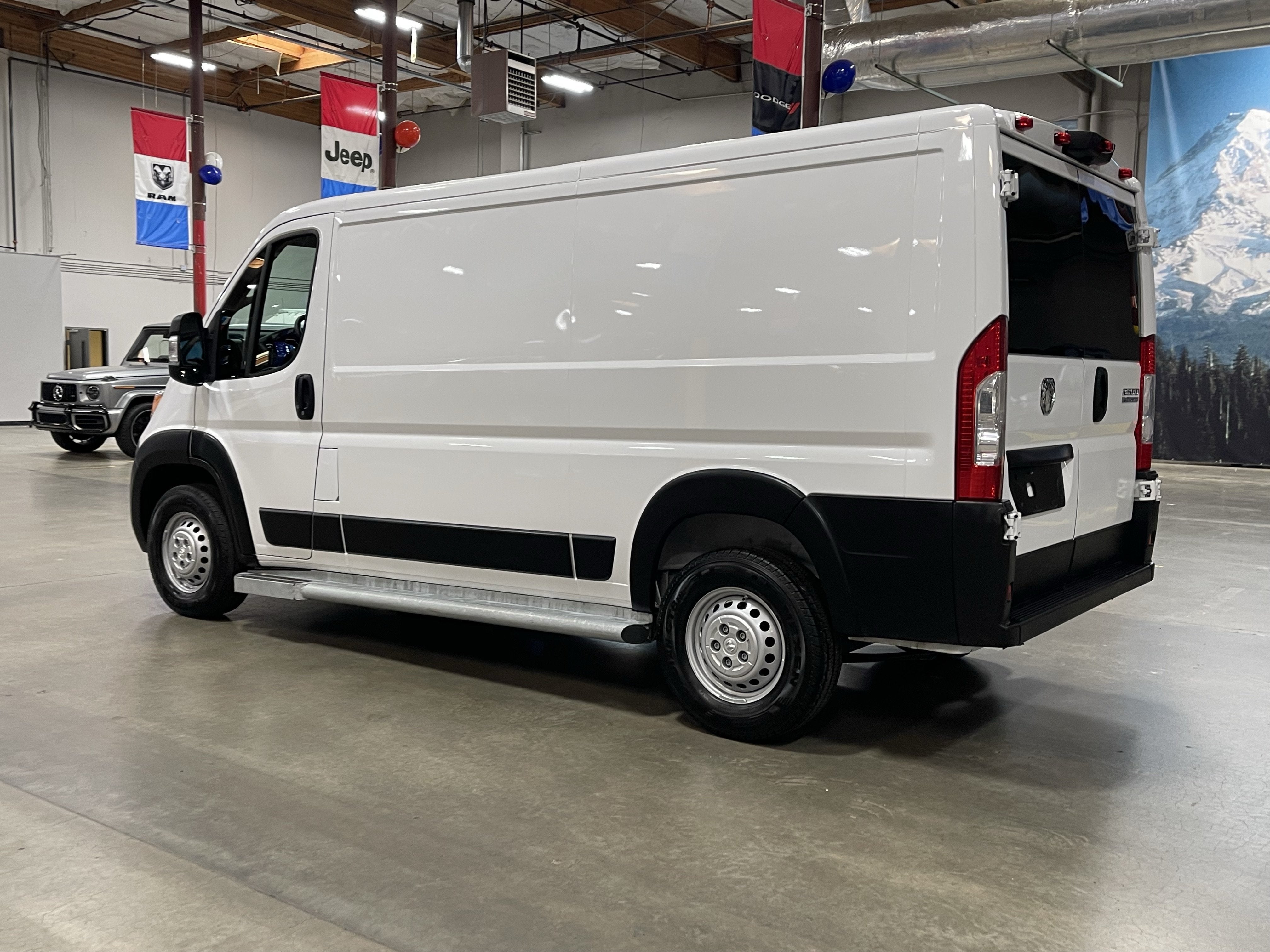 2025 RAM ProMaster 2500 Base