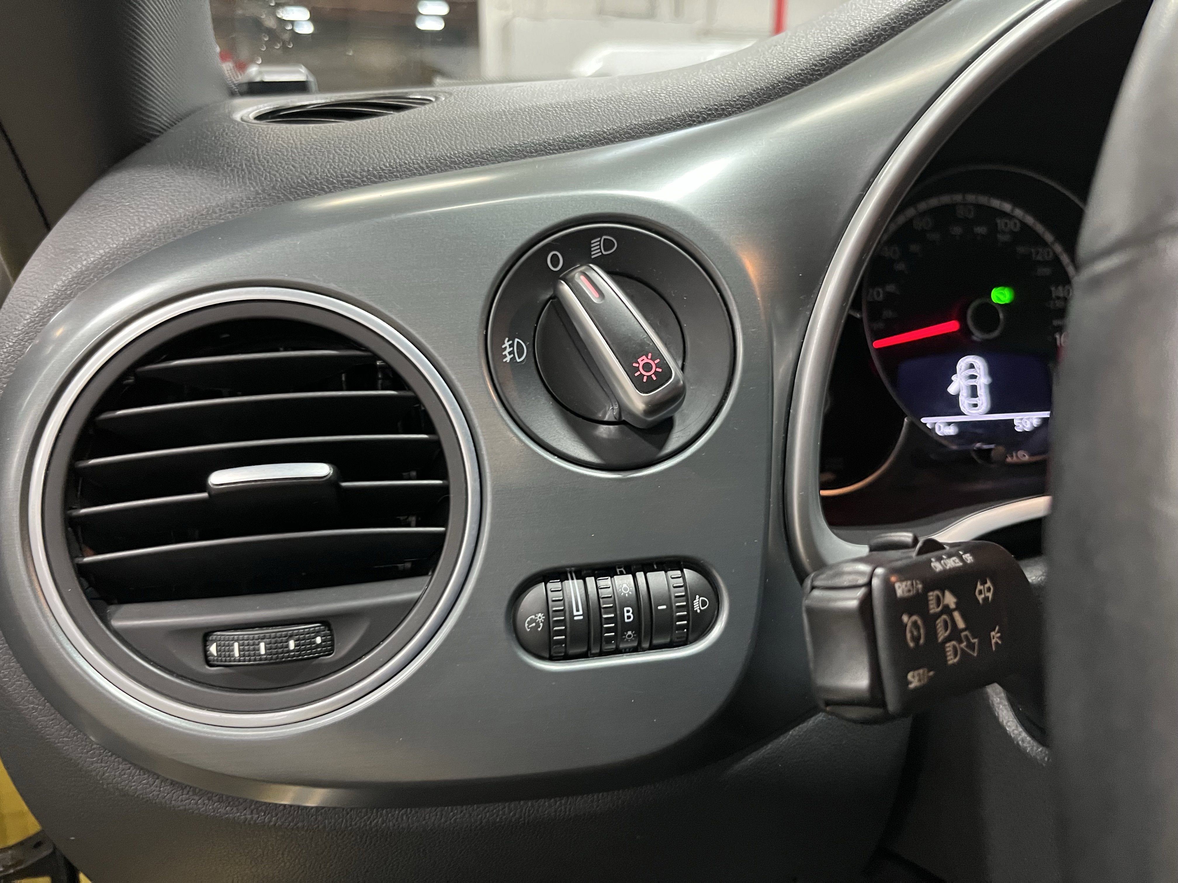 2014 Volkswagen Beetle 2.0T GSR