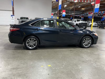 2017 Toyota Camry SE