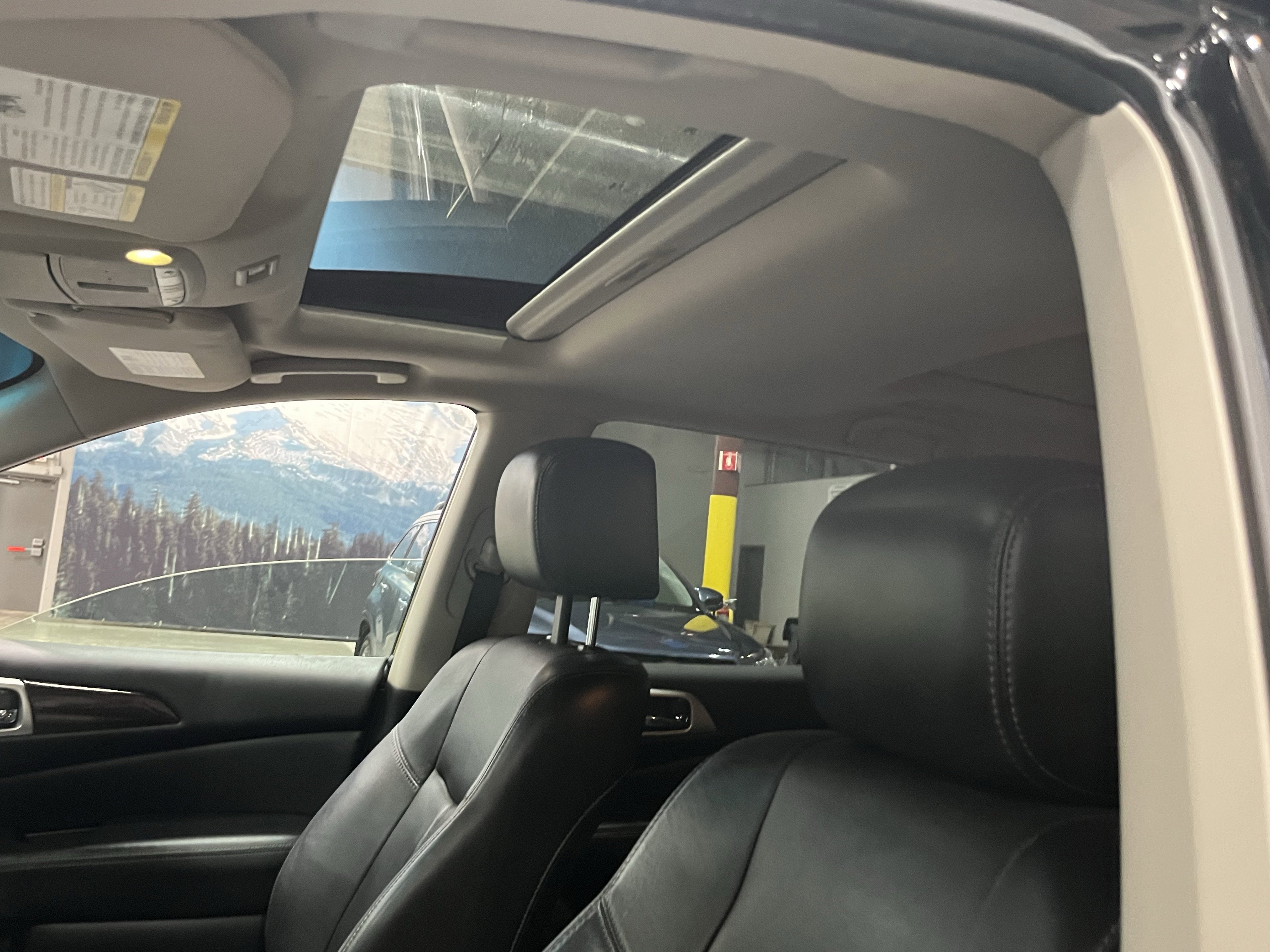2013 Nissan Pathfinder Platinum