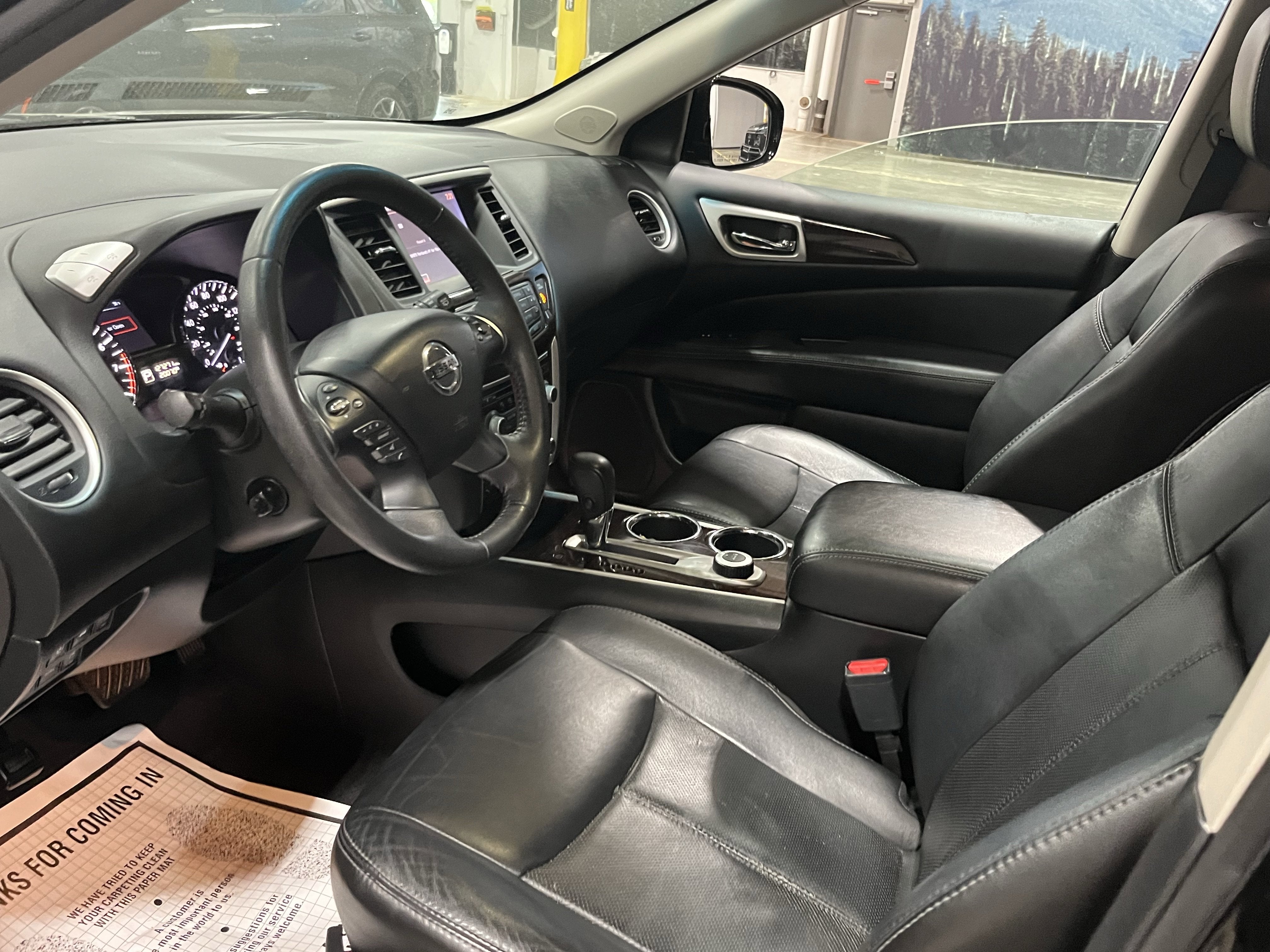 2013 Nissan Pathfinder Platinum