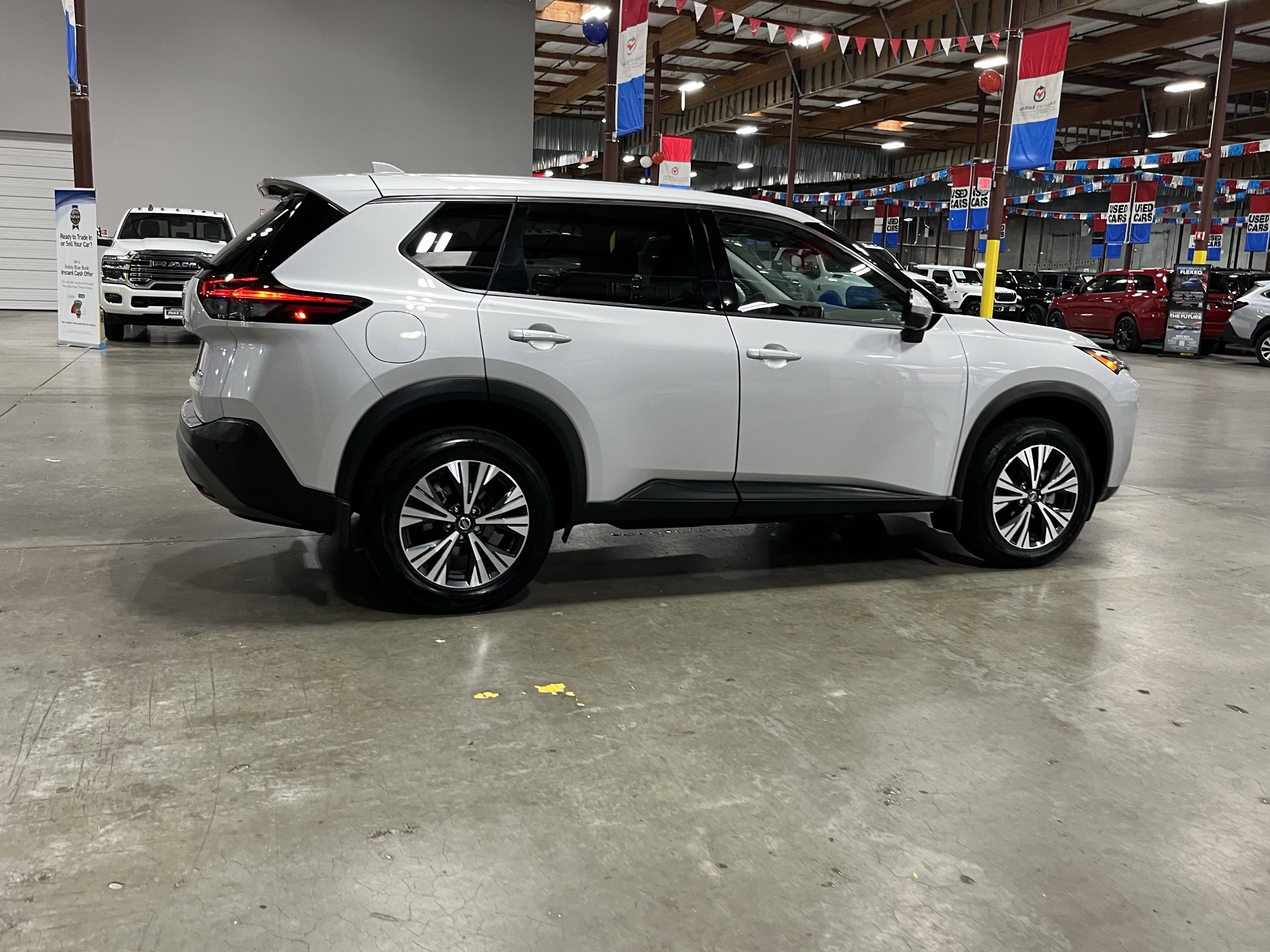 2021 Nissan Rogue SV