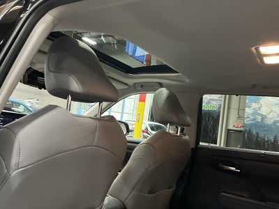 2023 Toyota Highlander Hybrid Bronze Edition