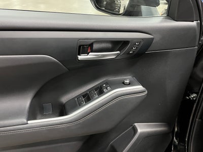 2023 Toyota Highlander Hybrid Bronze Edition