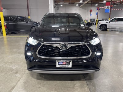 2022 Toyota Highlander Platinum