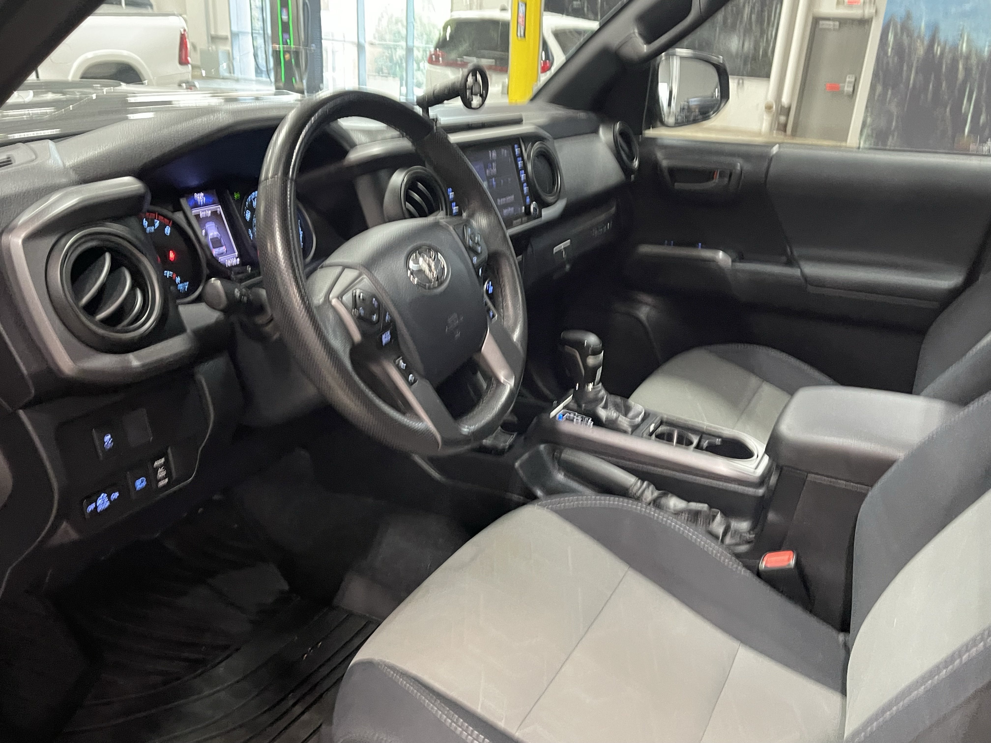 2020 Toyota Tacoma SR5
