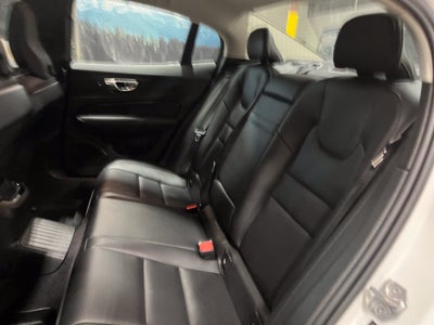 2022 Volvo S60 Recharge Plug-In Hybrid T8 R-Design Expression