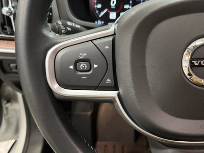 2022 Volvo S60 Recharge Plug-In Hybrid T8 R-Design Expression