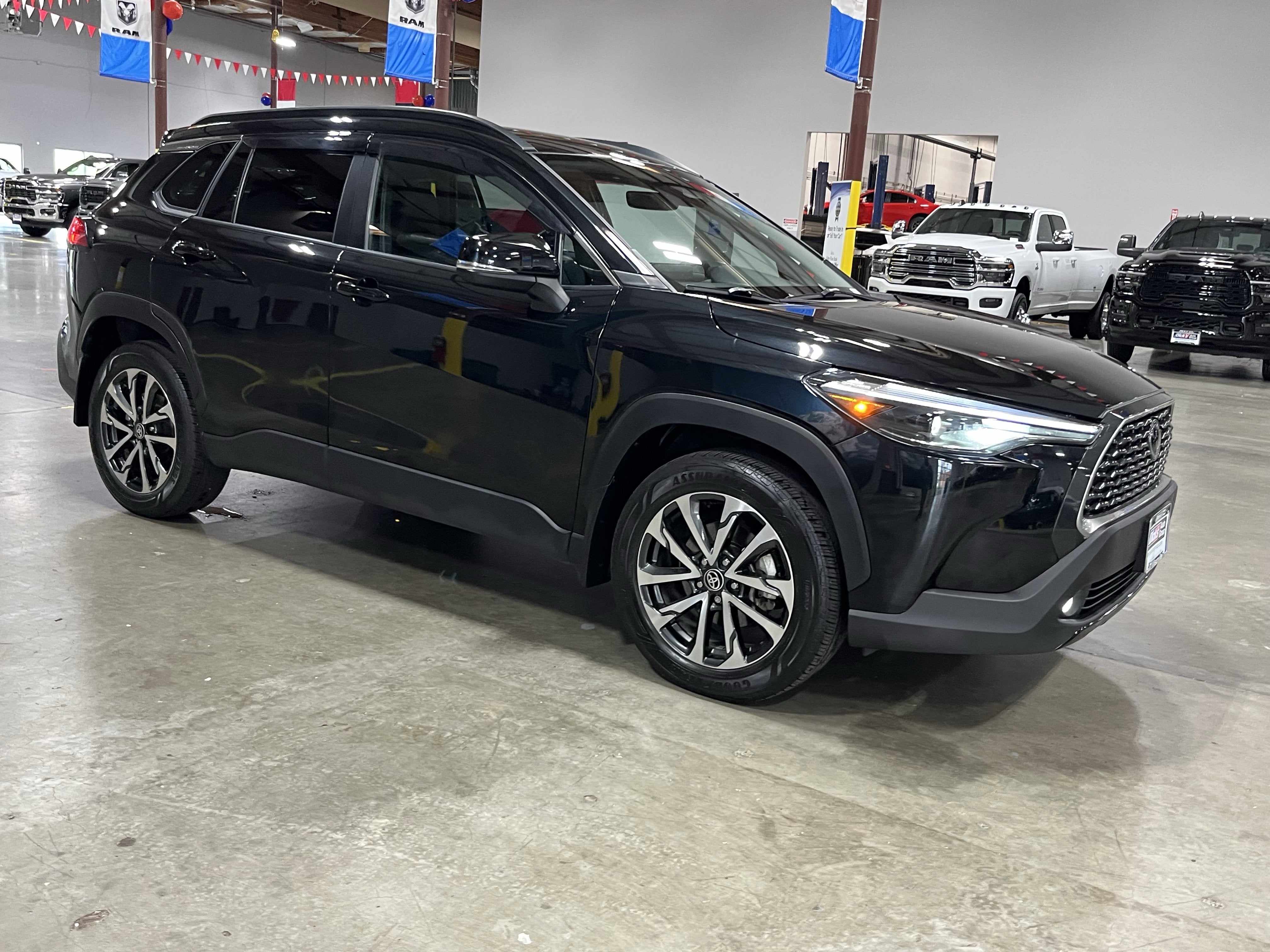 2024 Toyota Corolla Cross XLE