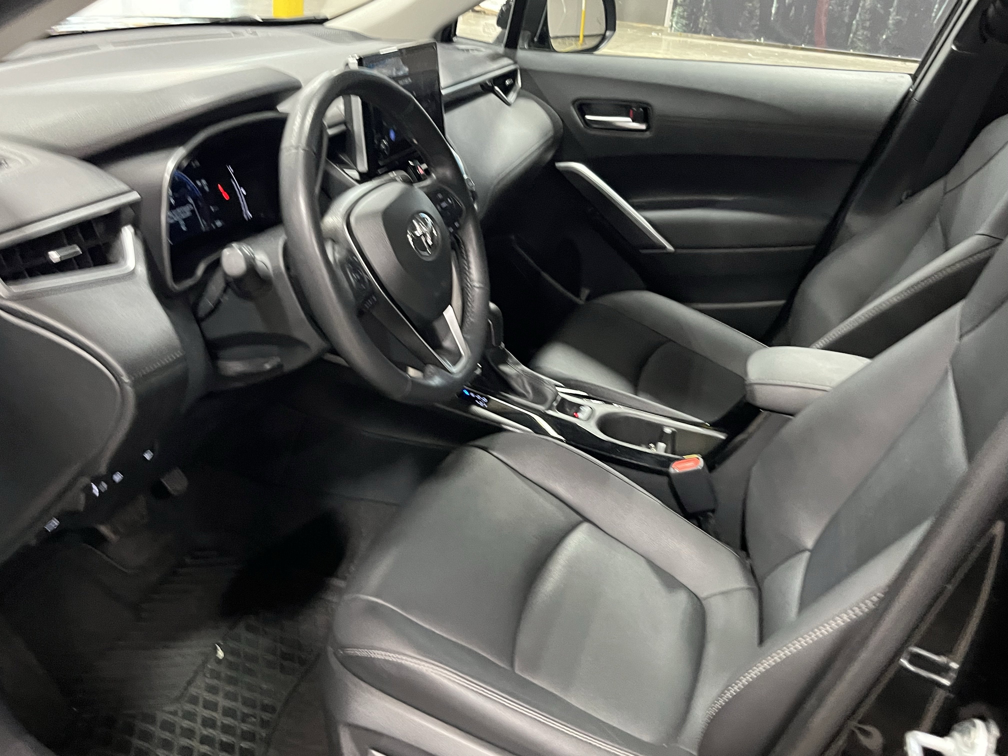 2024 Toyota Corolla Cross XLE