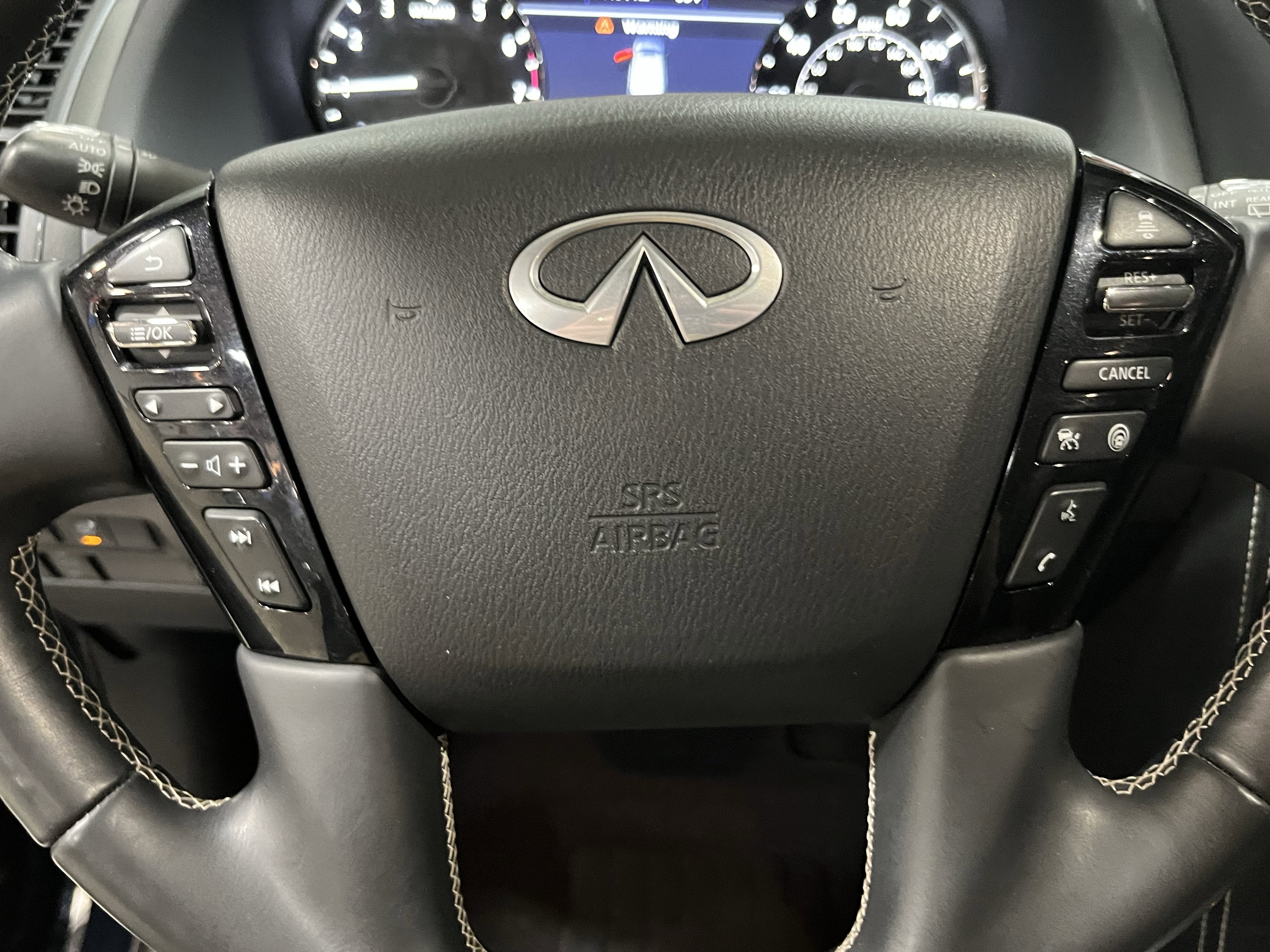 2022 INFINITI QX80 Premium Select