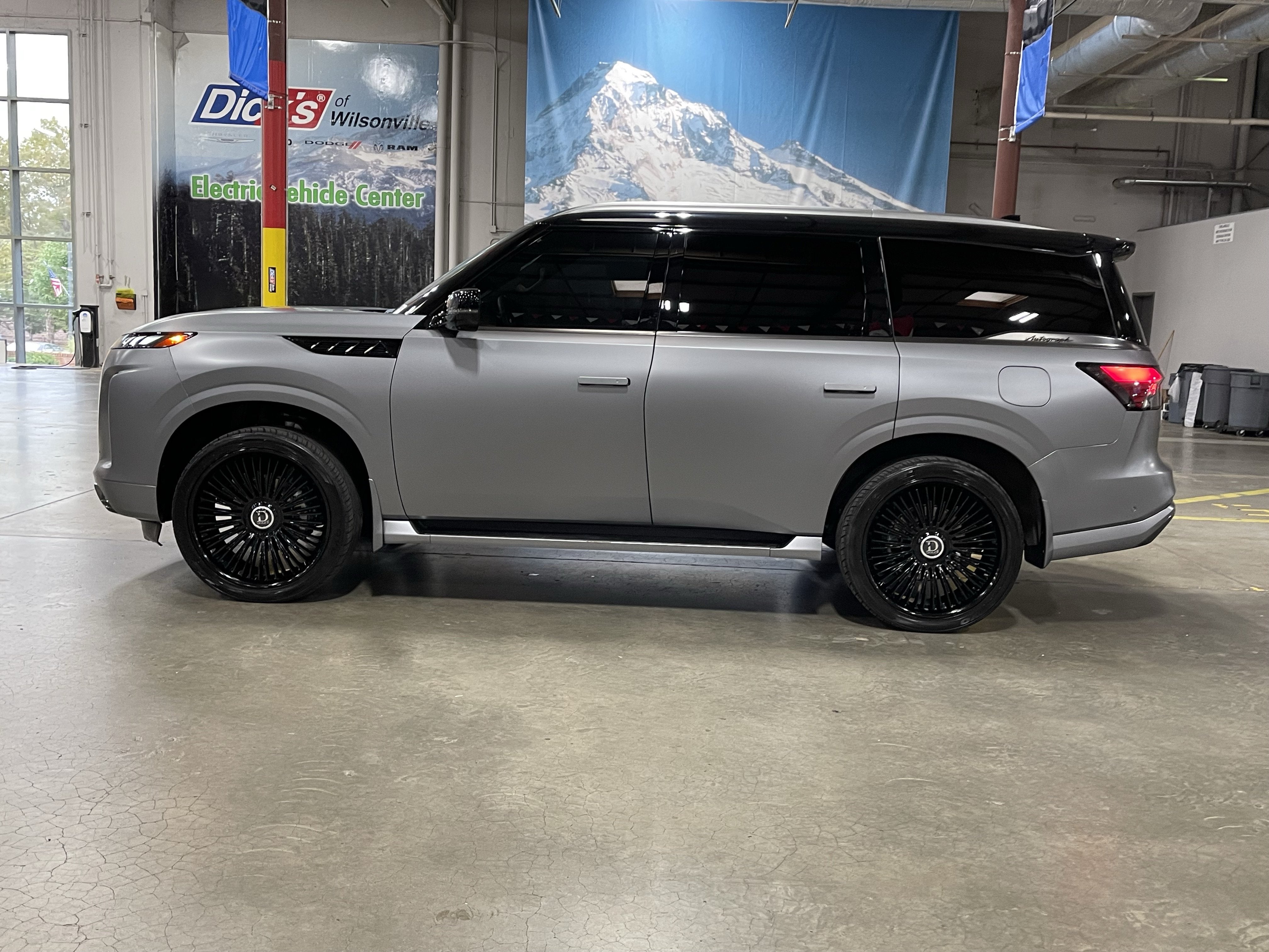 2025 INFINITI QX80 AUTOGRAPH