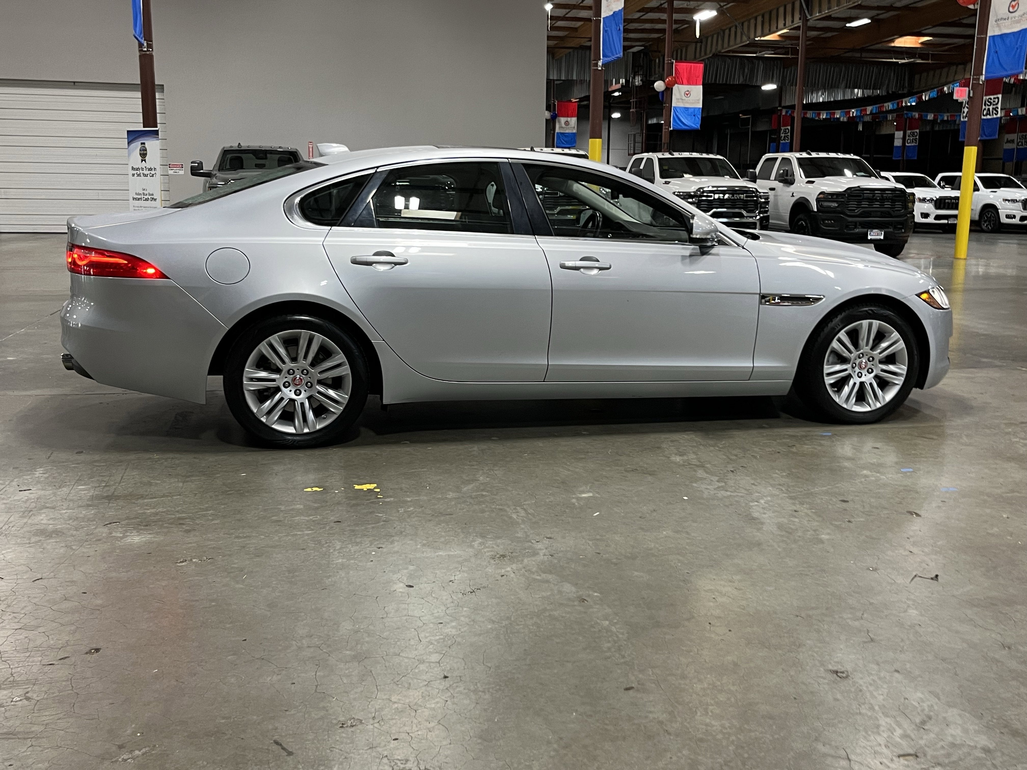 2016 Jaguar XF 35t Premium