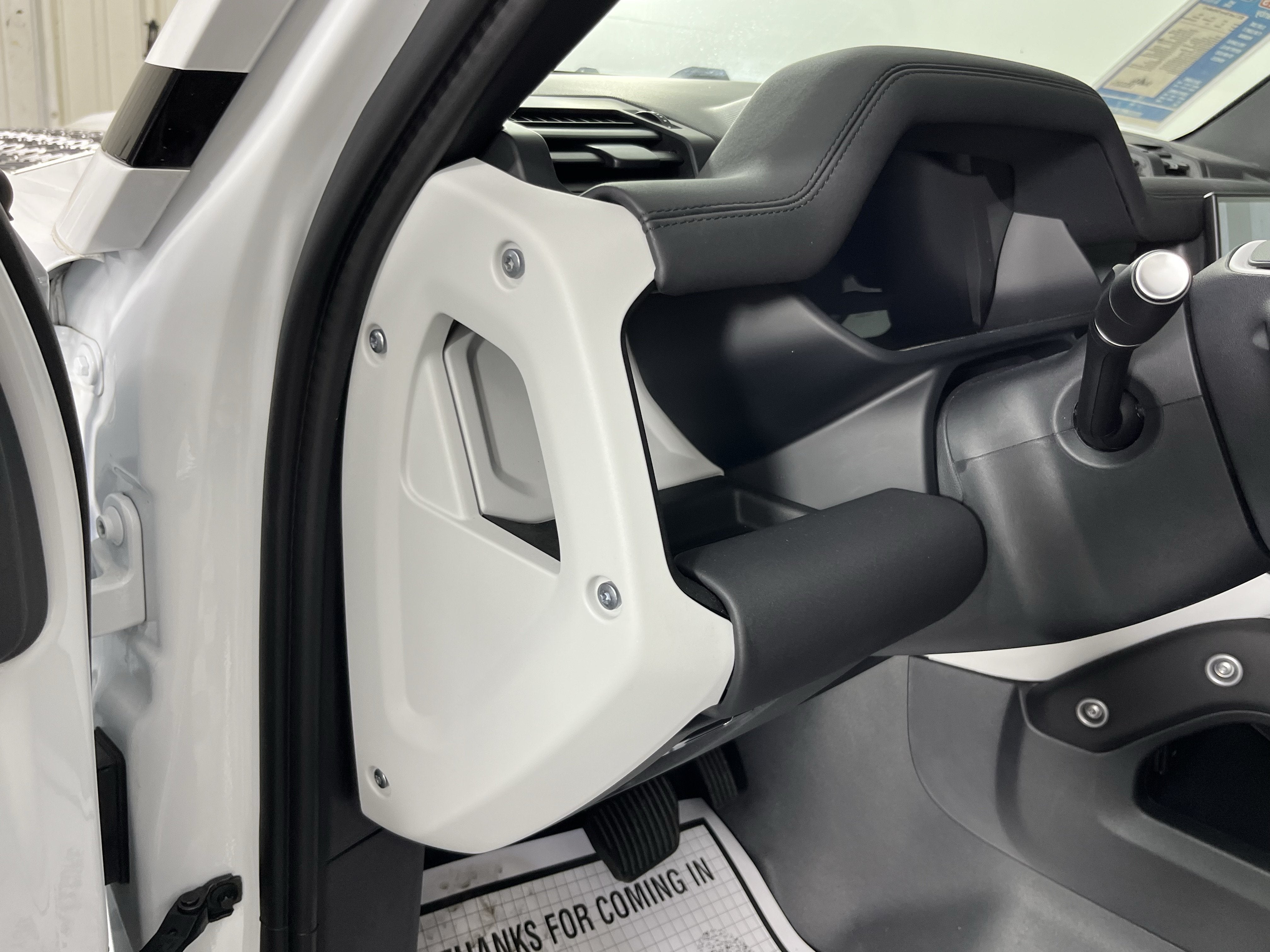 2025 Land Rover Defender 110 S
