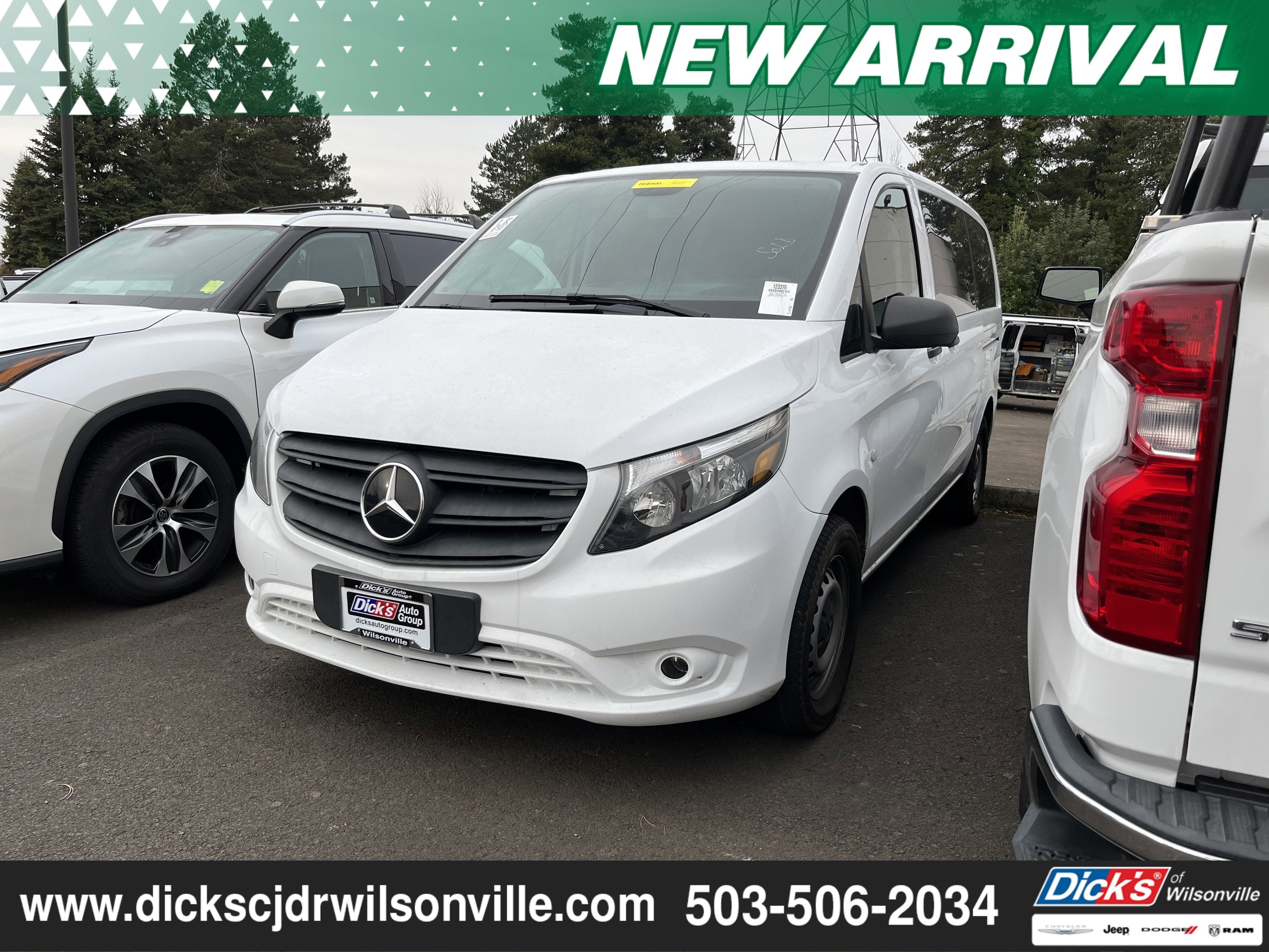 2023 Mercedes-Benz Metris Passenger